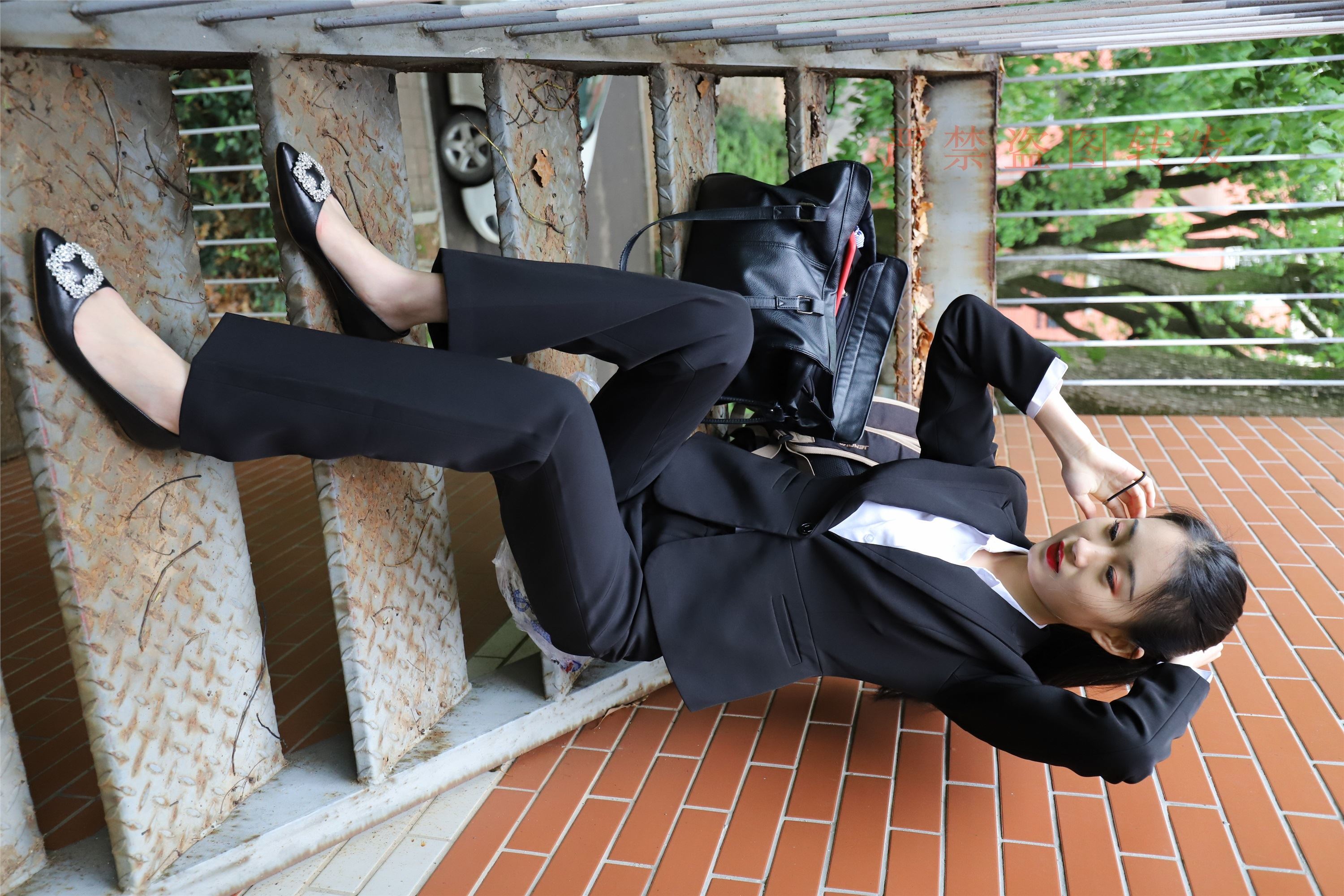 大西瓜套图 2018 4月活动 模特一 制服长裤2