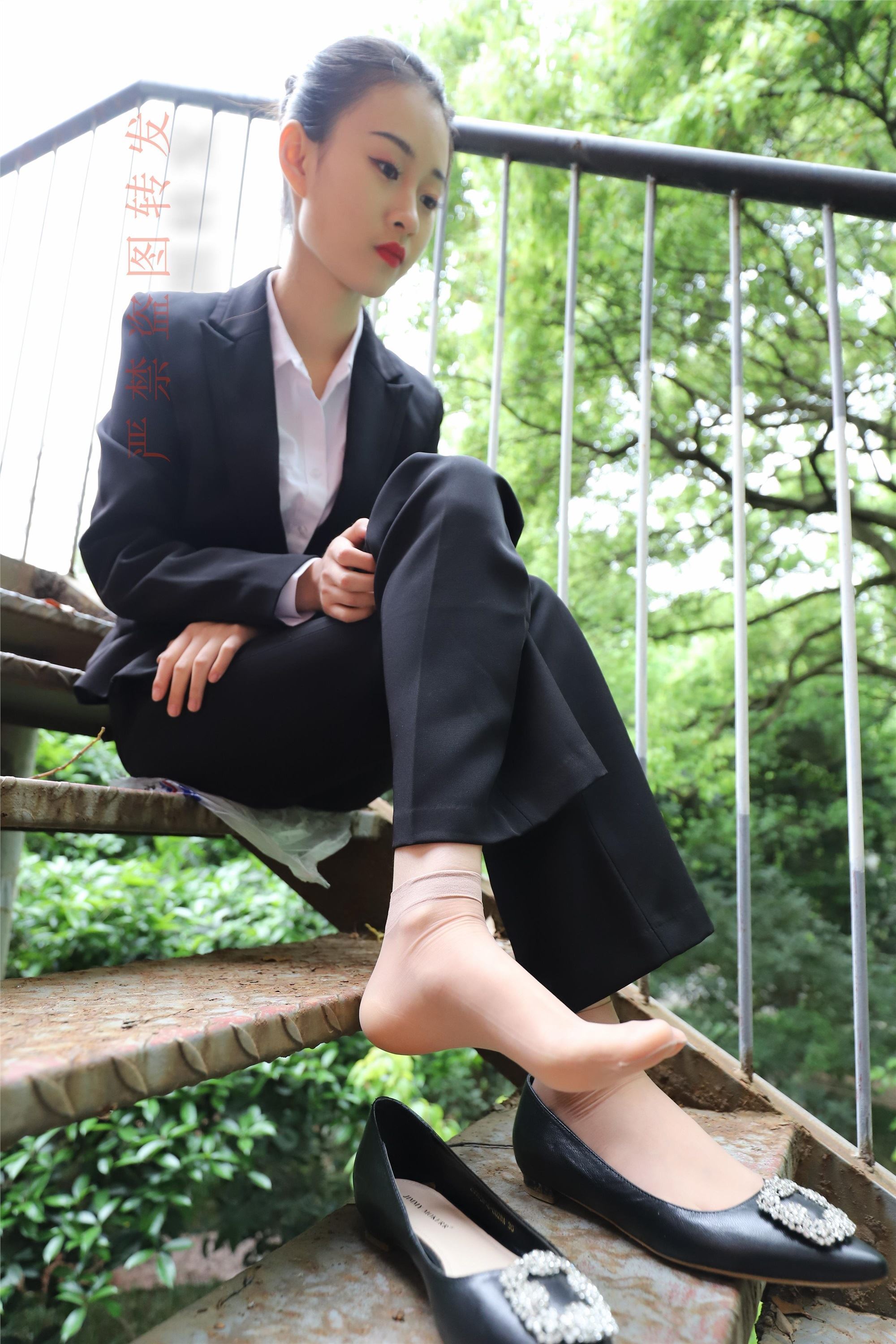 大西瓜套图 2018 4月活动 模特一 制服长裤2