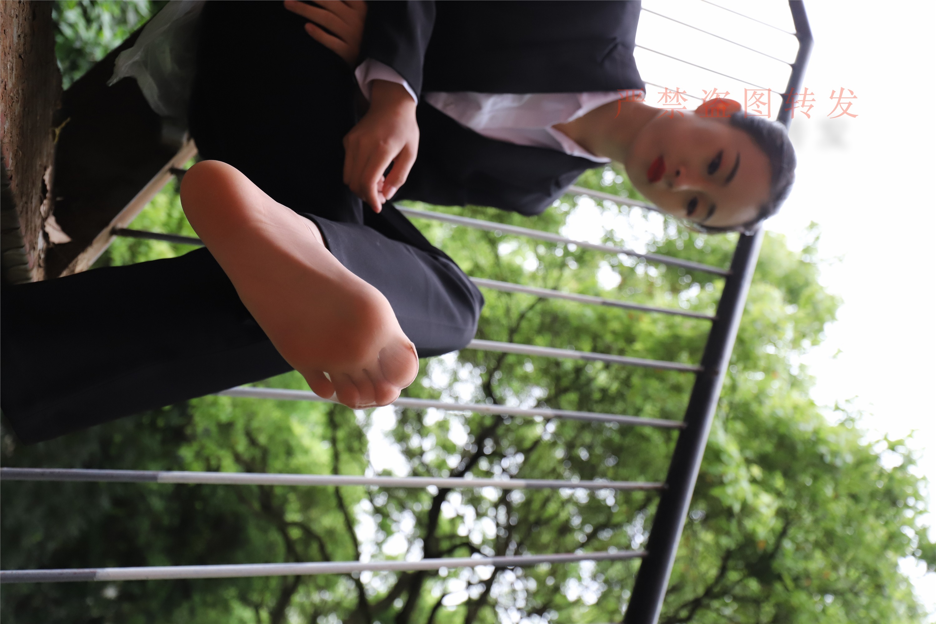 大西瓜套图 2018 4月活动 模特一 制服长裤2