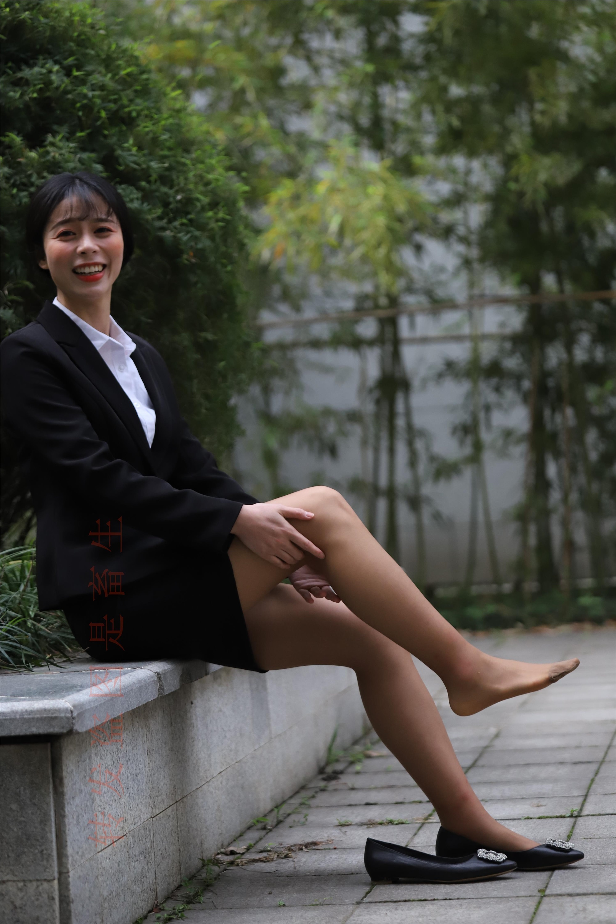 大西瓜套图  2018 4月活动 模特二 职业装薄灰