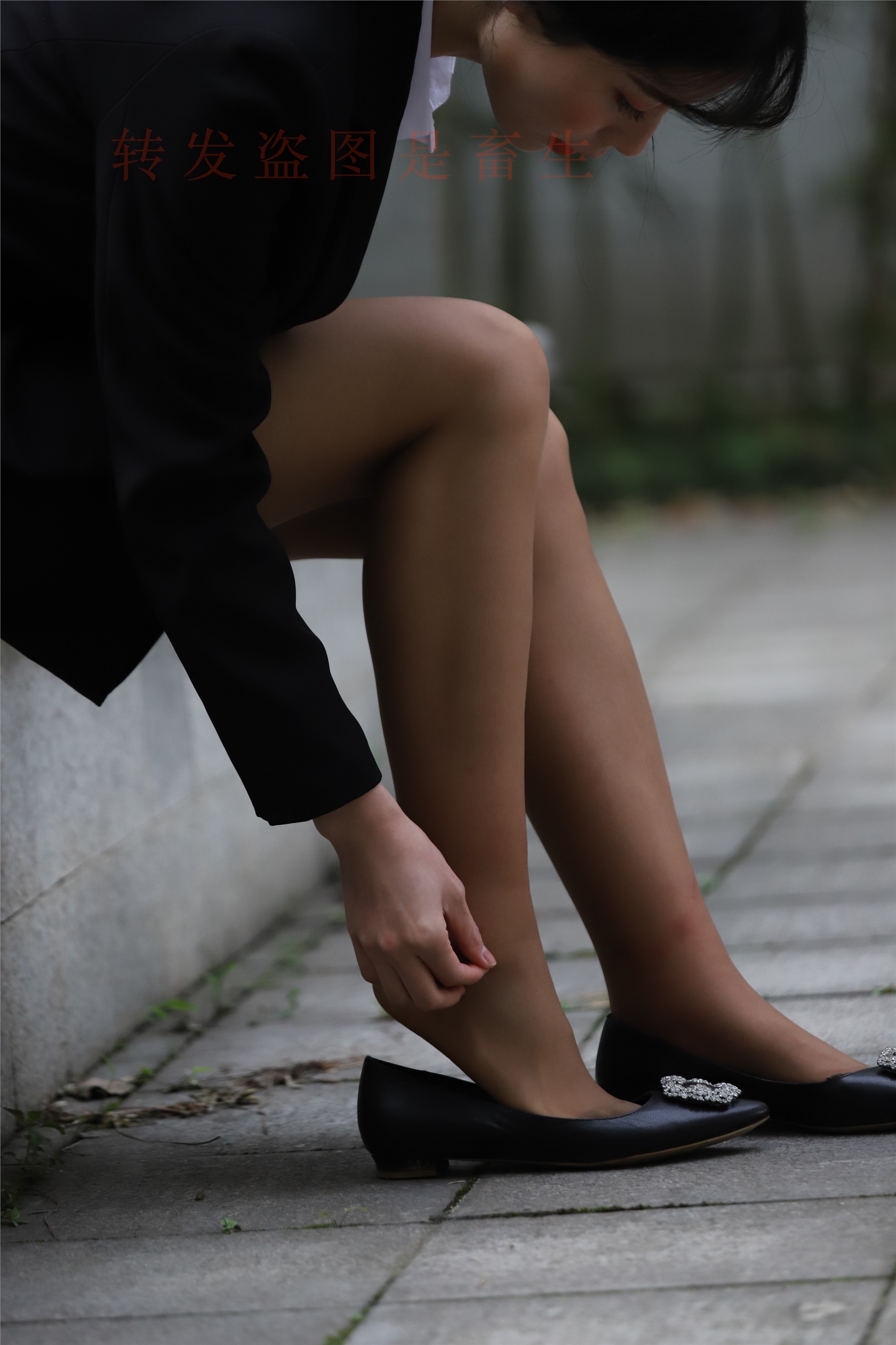 大西瓜套图  2018 4月活动 模特二 职业装薄灰