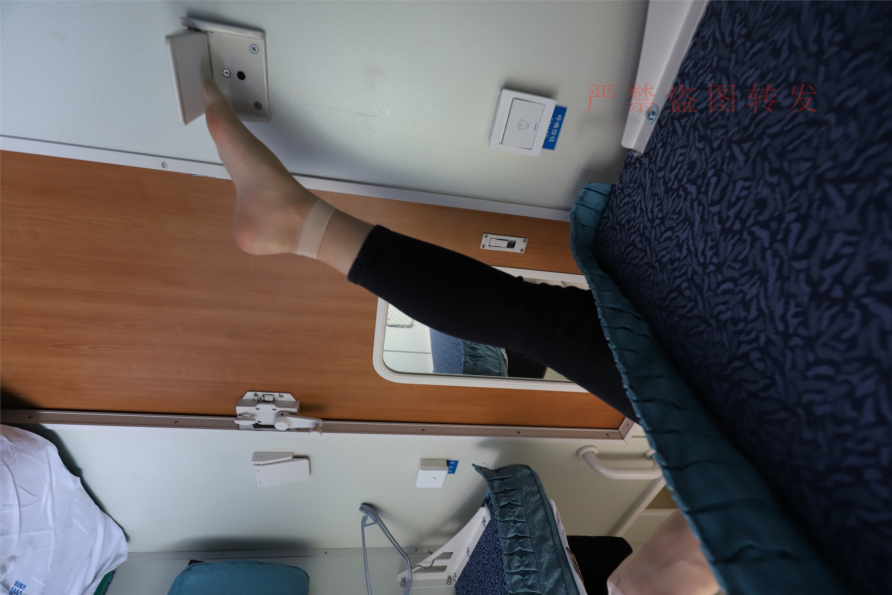 大西瓜套图  2018 5月活动 模特1 短丝1