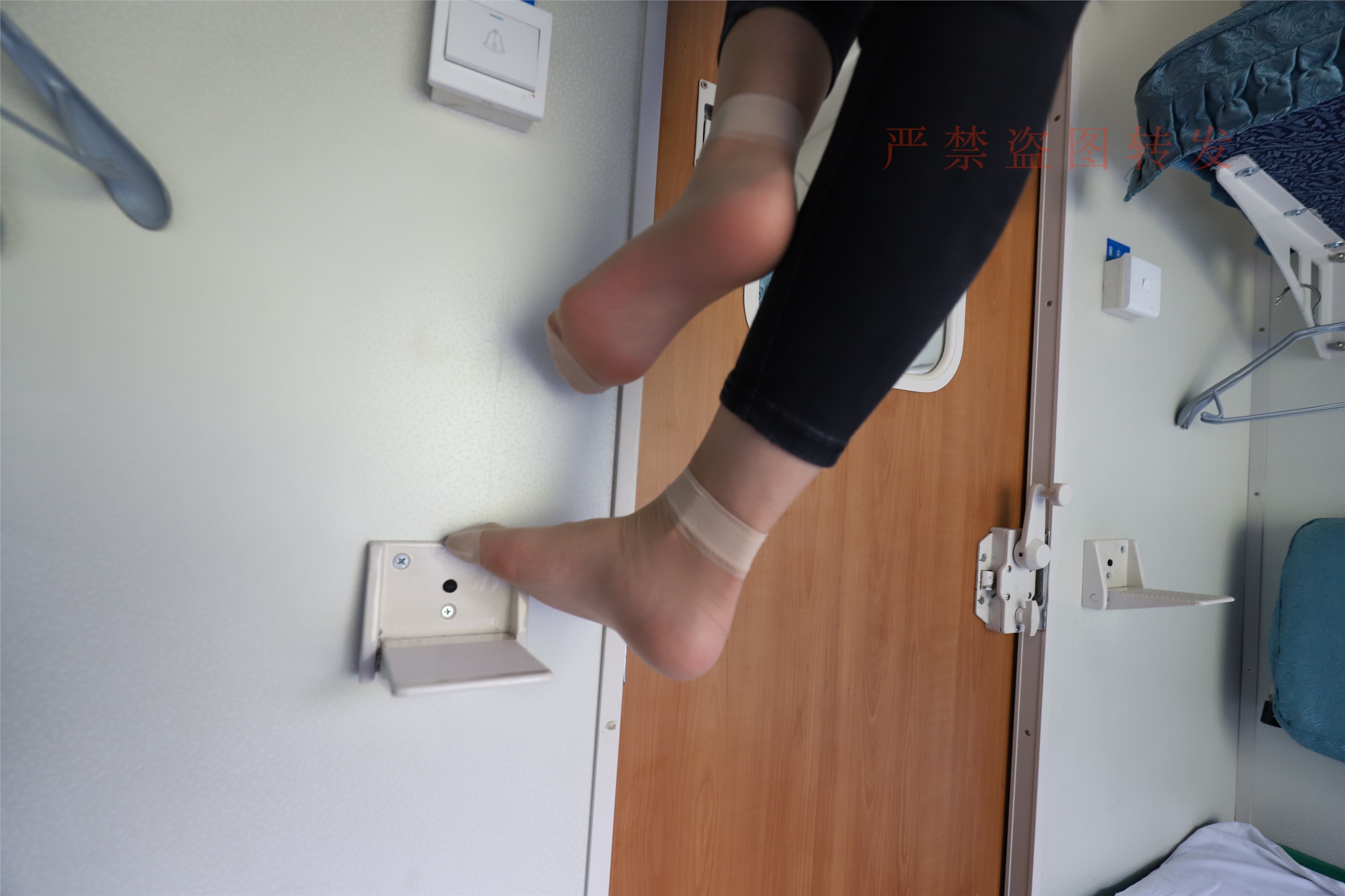 大西瓜套图  2018 5月活动 模特1 短丝2