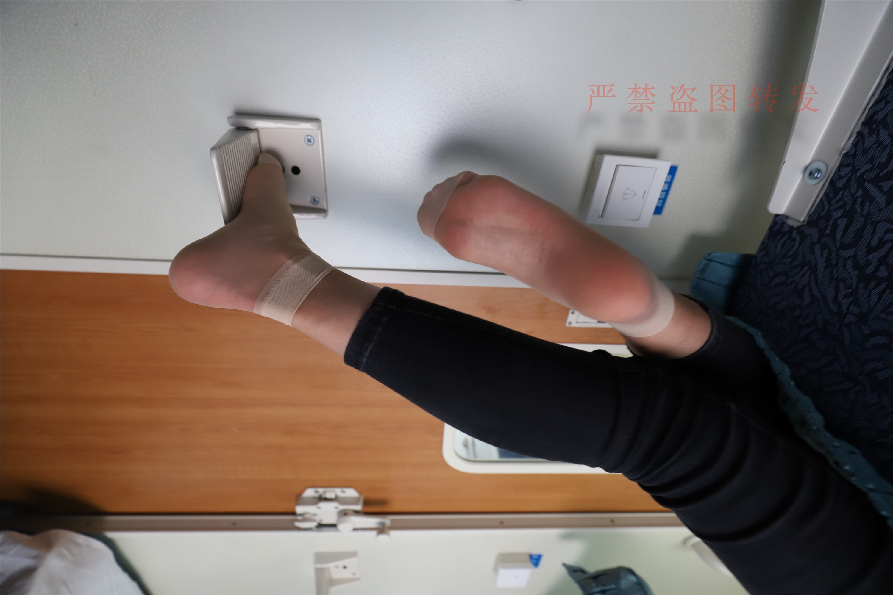 大西瓜套图  2018 5月活动 模特1 短丝2