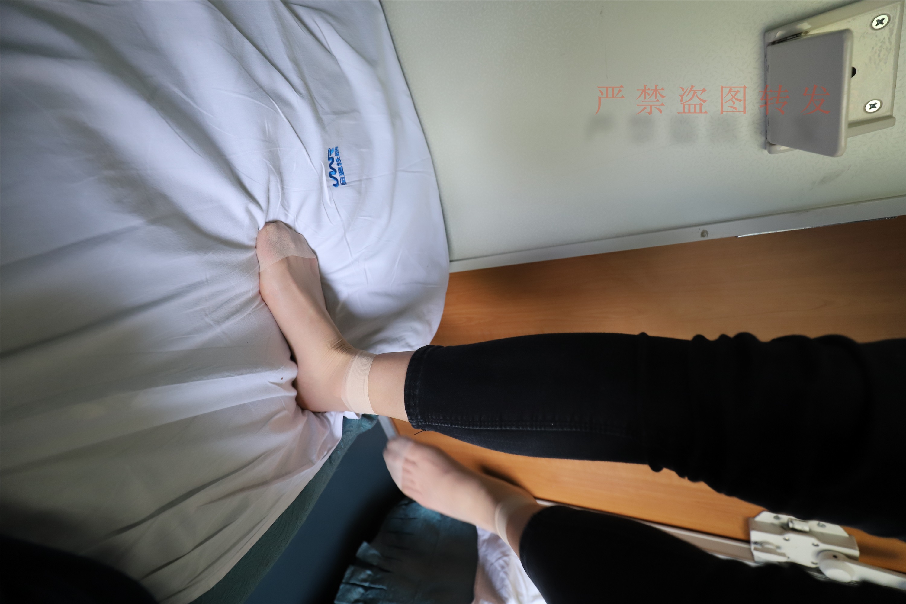 大西瓜套图  2018 5月活动 模特1 短丝2