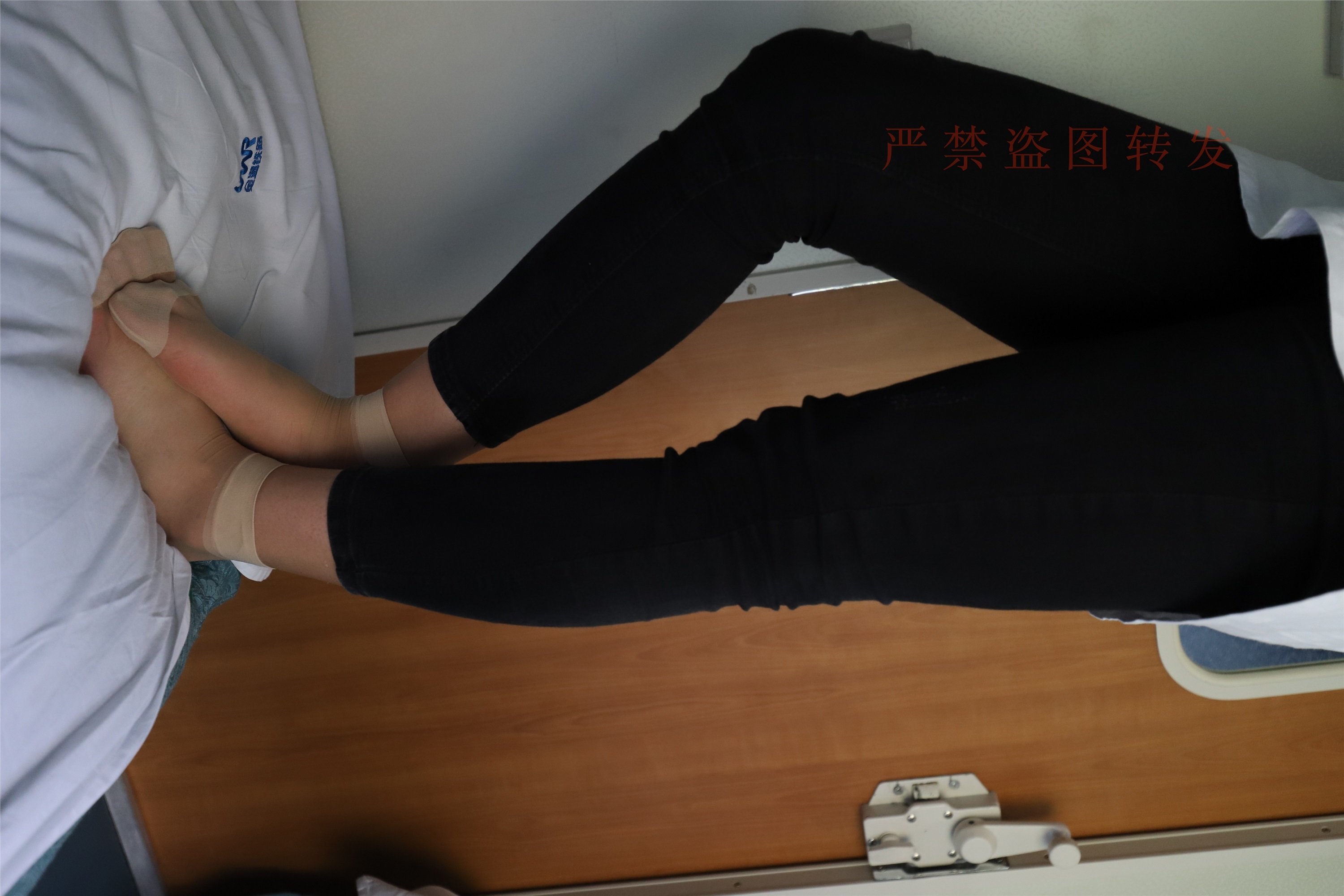 大西瓜套图  2018 5月活动 模特1 短丝2