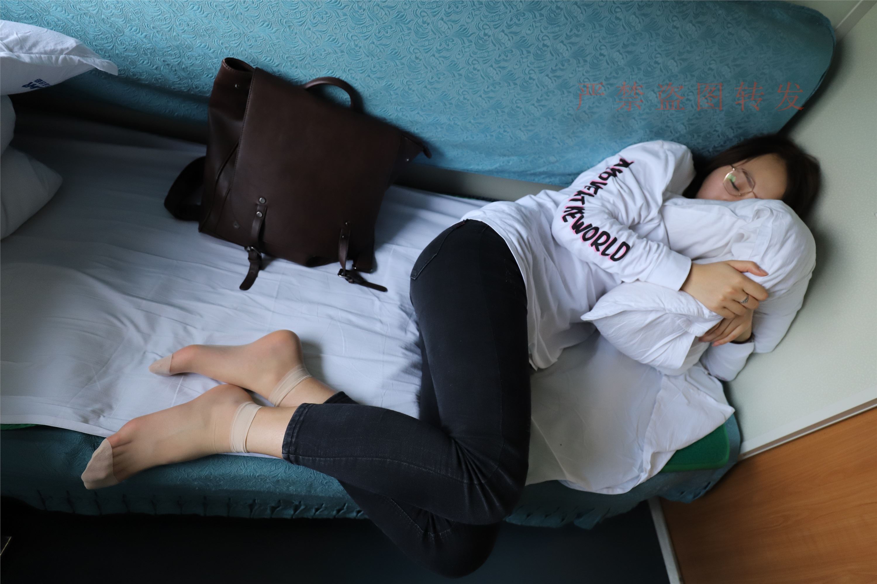 大西瓜套图  2018 5月活动 模特1 短丝2