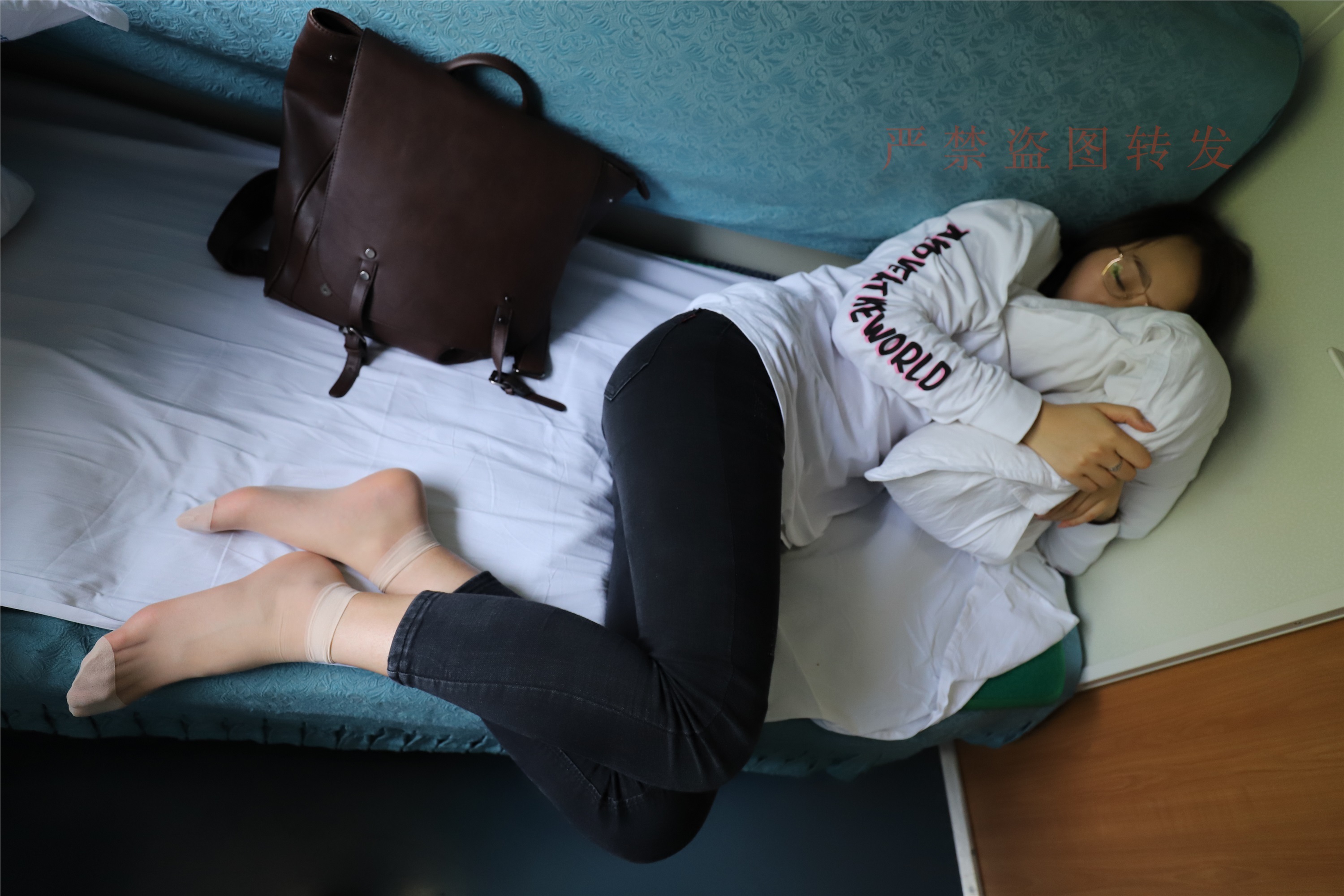 大西瓜套图  2018 5月活动 模特1 短丝2