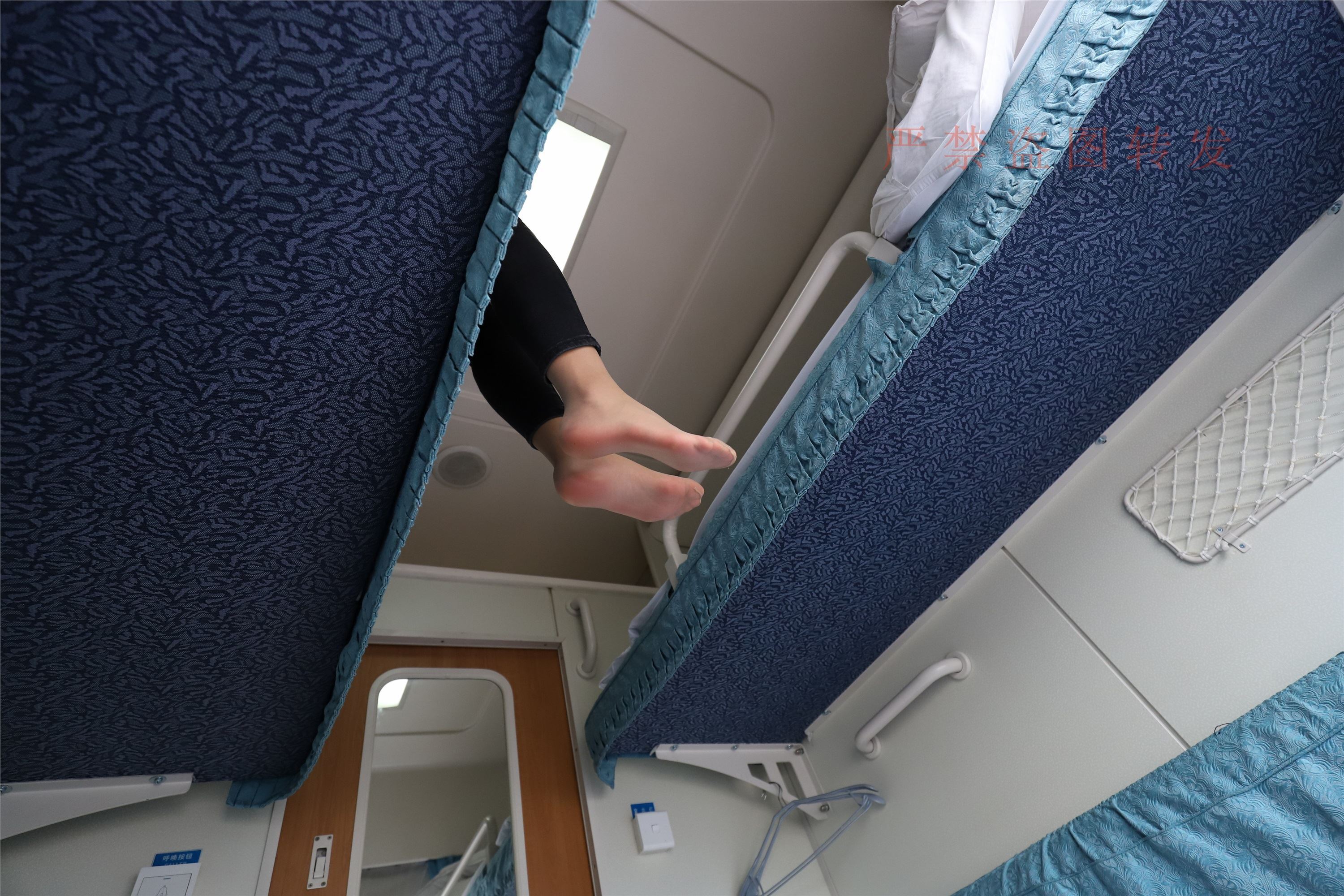 大西瓜套图  2018 5月活动 模特1 长丝