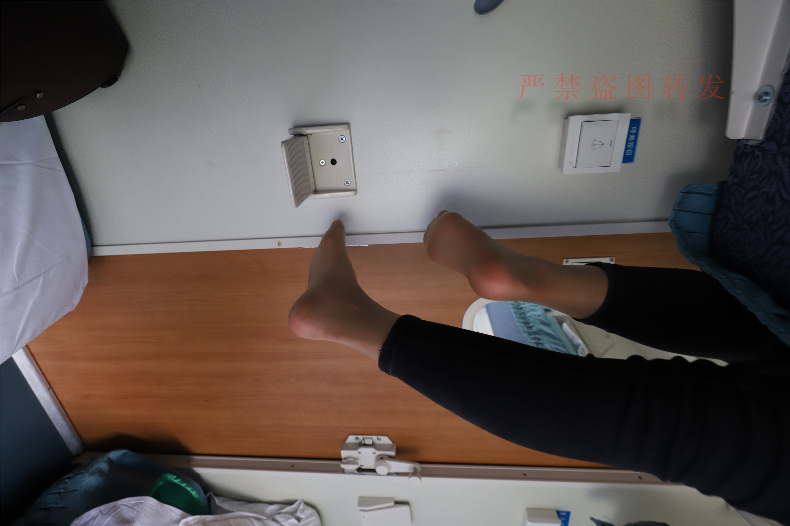 大西瓜套图  2018 5月活动 模特1 长丝