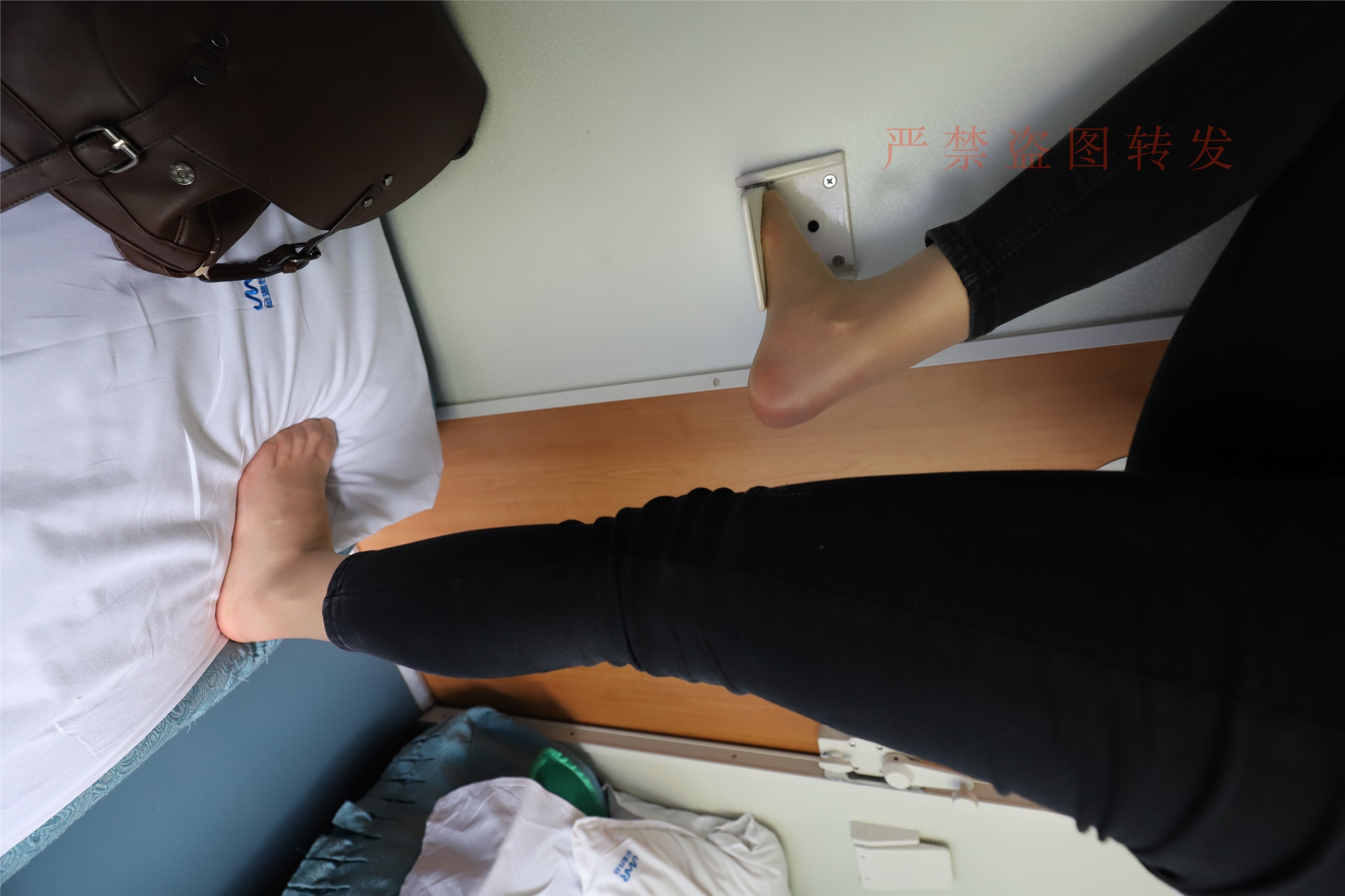 大西瓜套图  2018 5月活动 模特1 长丝