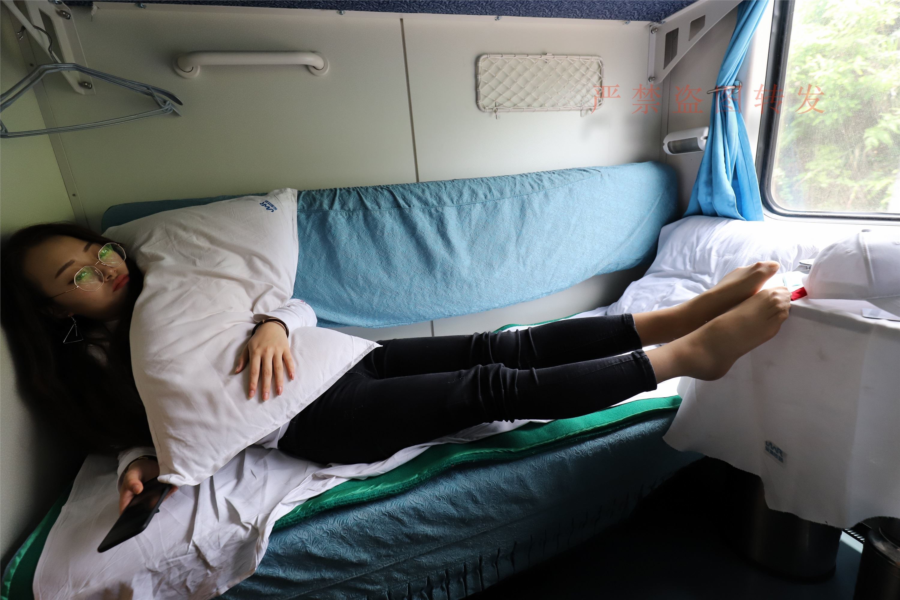 大西瓜套图  2018 5月活动 模特1 长丝