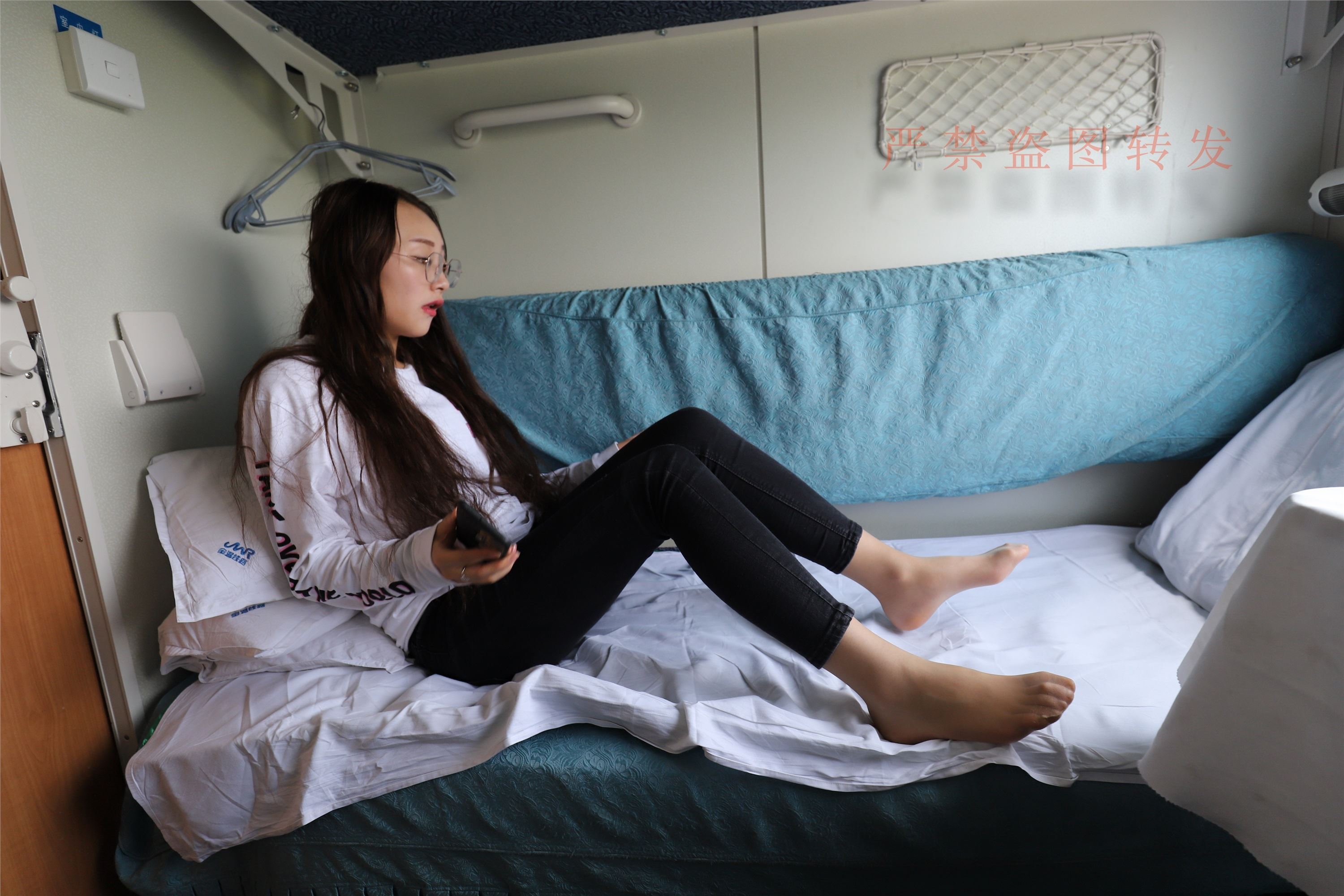 大西瓜套图  2018 5月活动 模特1 长丝