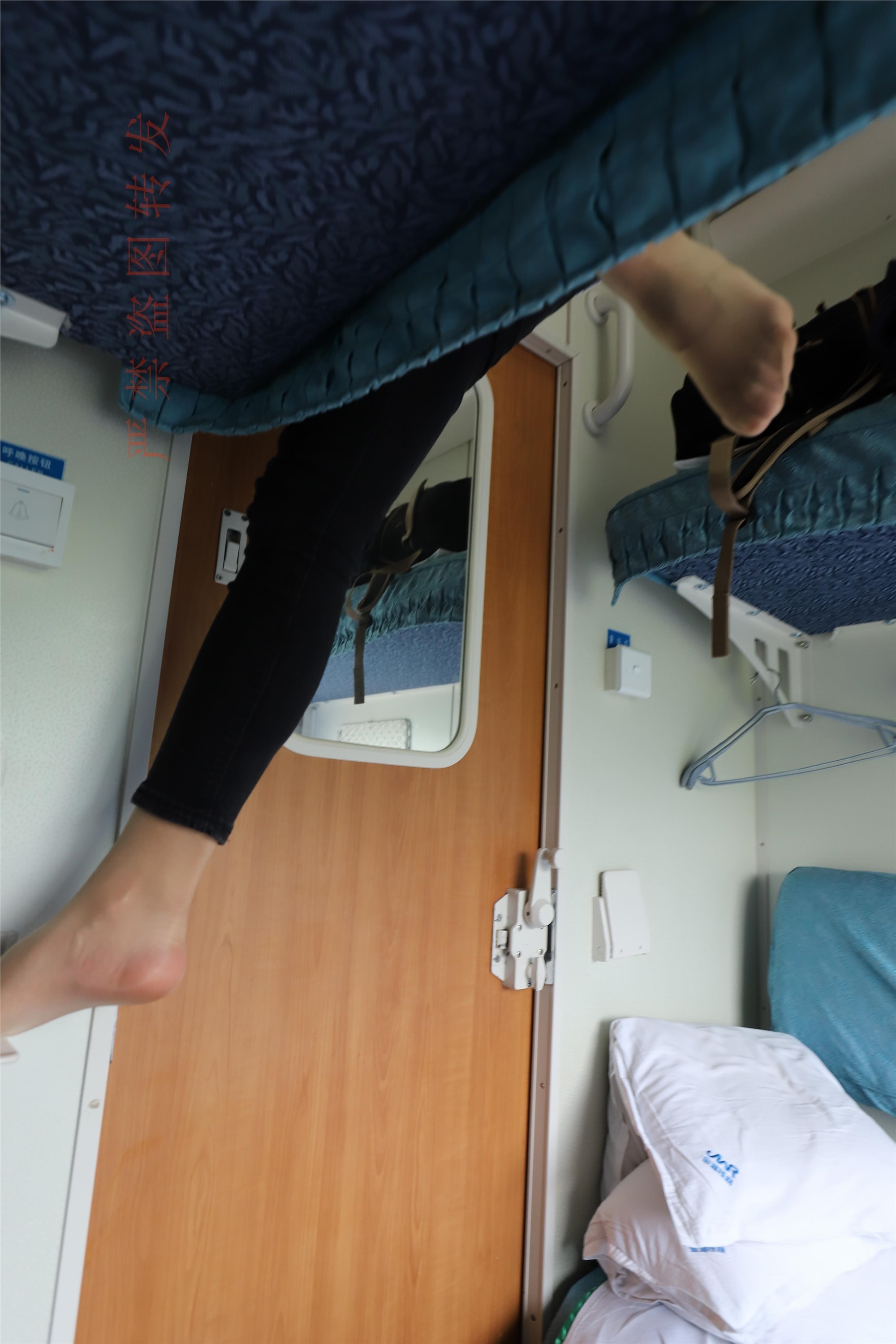 大西瓜套图  2018 5月活动 模特1 长丝