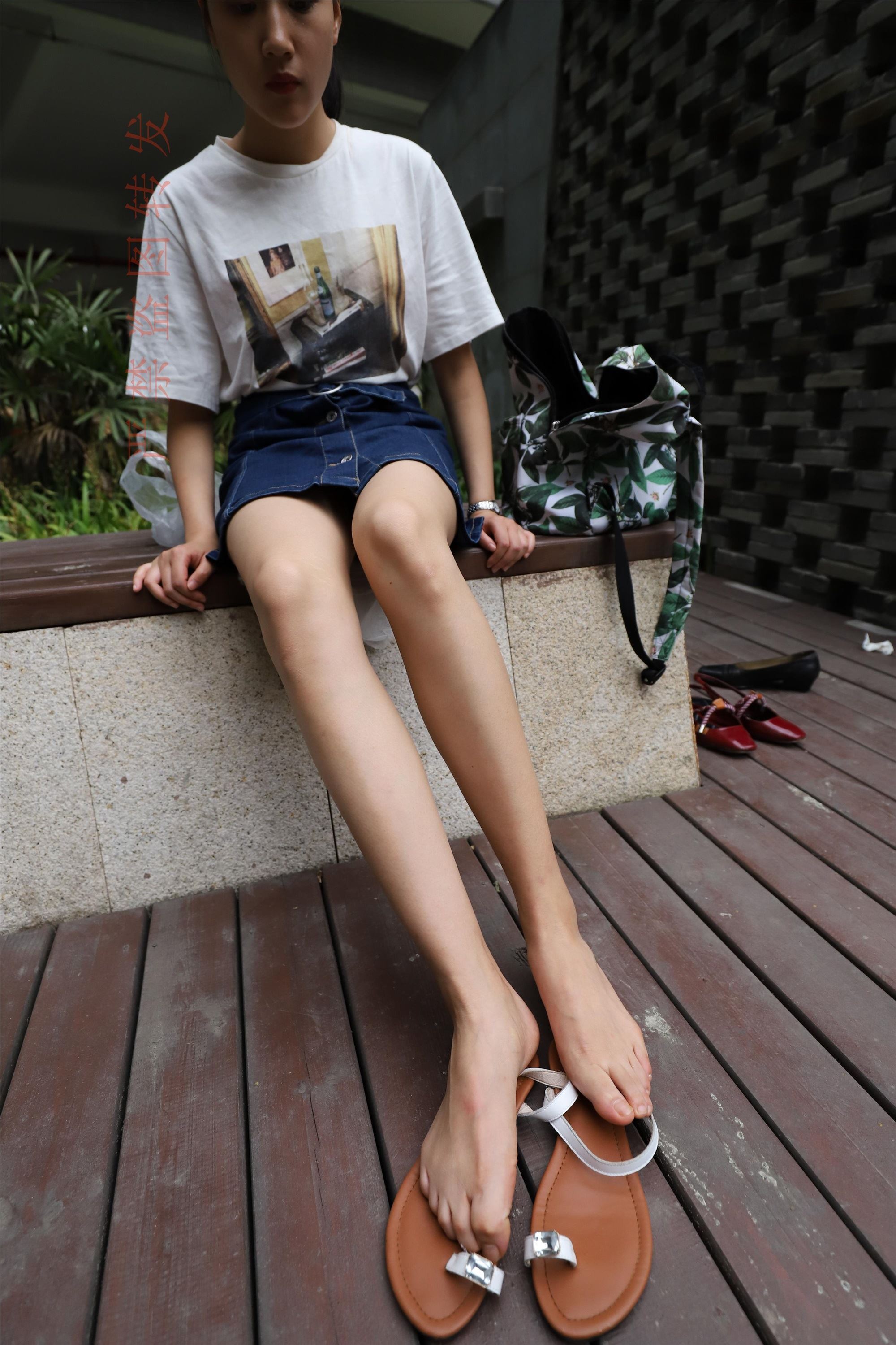 大西瓜套图  2018 5月活动 模特2 luo足1