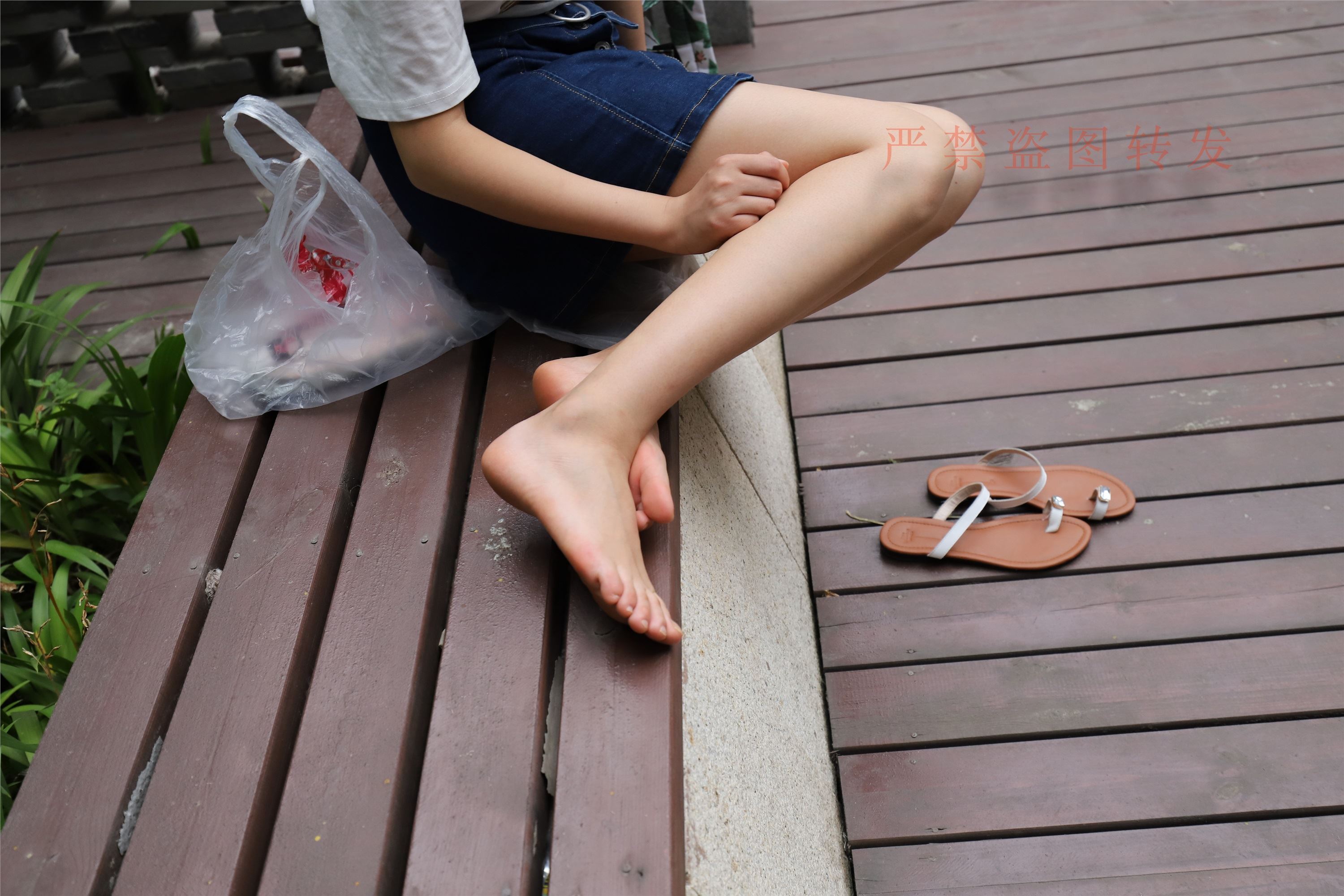 大西瓜套图  2018 5月活动 模特2 luo足1