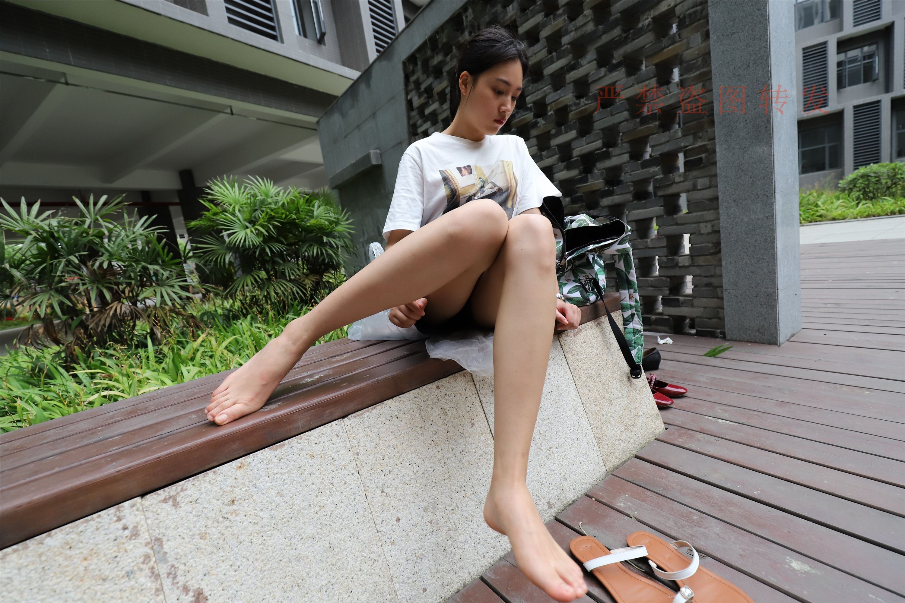 大西瓜套图  2018 5月活动 模特2 luo足1