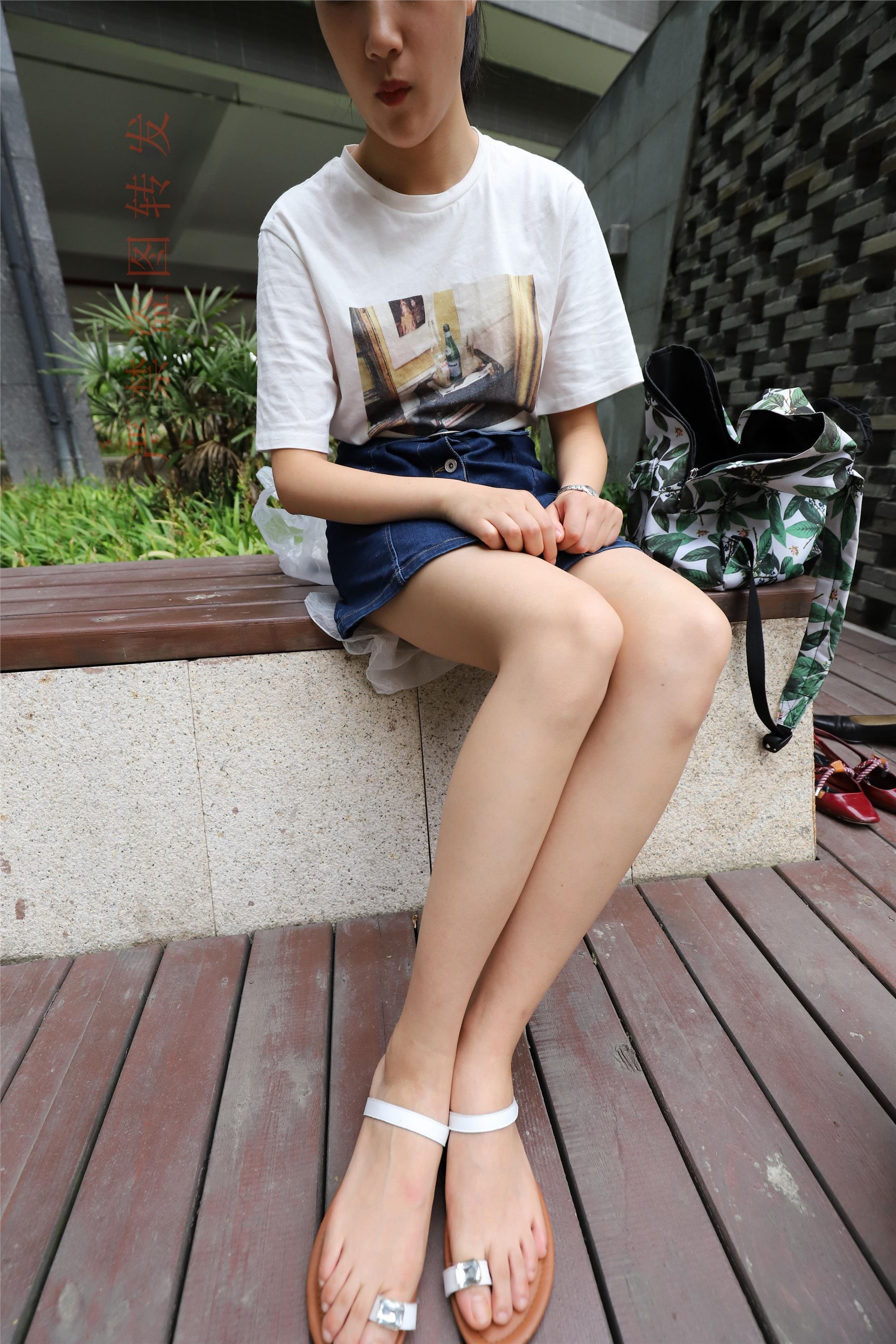 大西瓜套图  2018 5月活动 模特2 luo足1