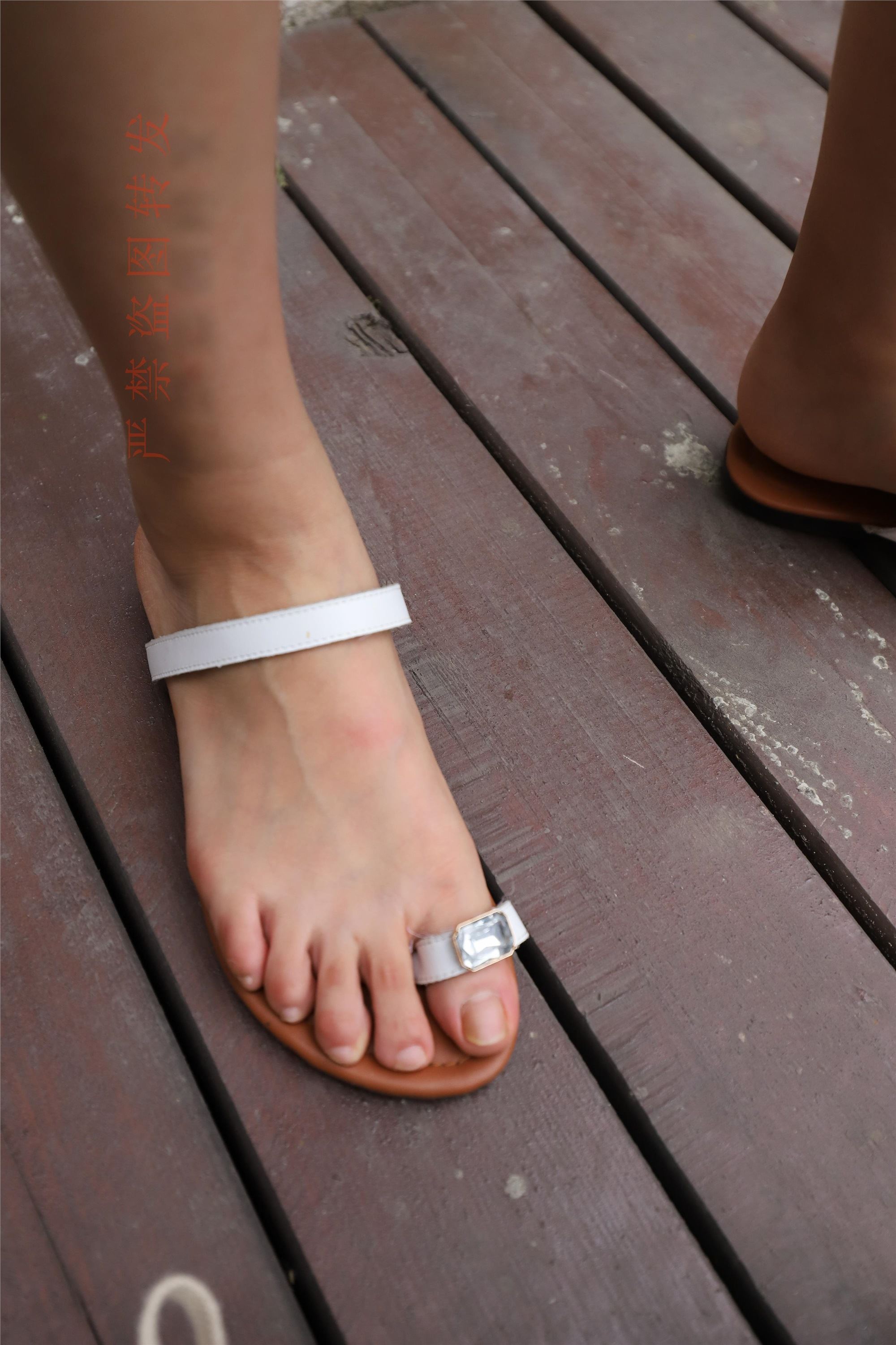 大西瓜套图  2018 5月活动 模特2 luo足1