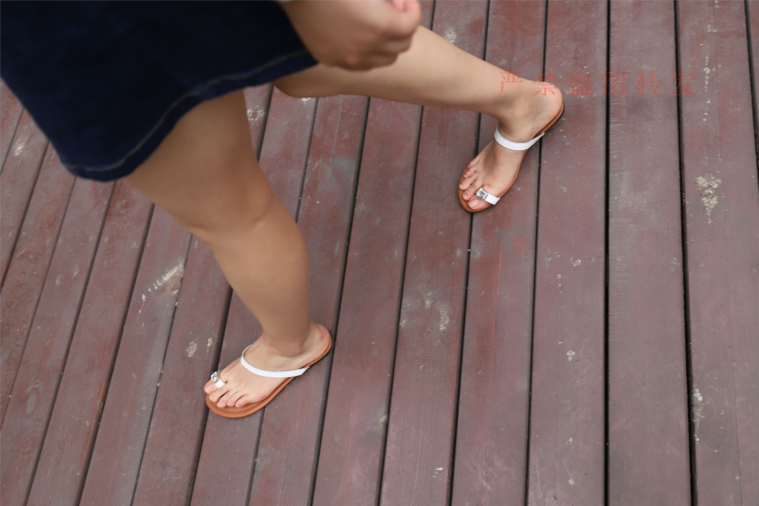 大西瓜套图  2018 5月活动 模特2 luo足2