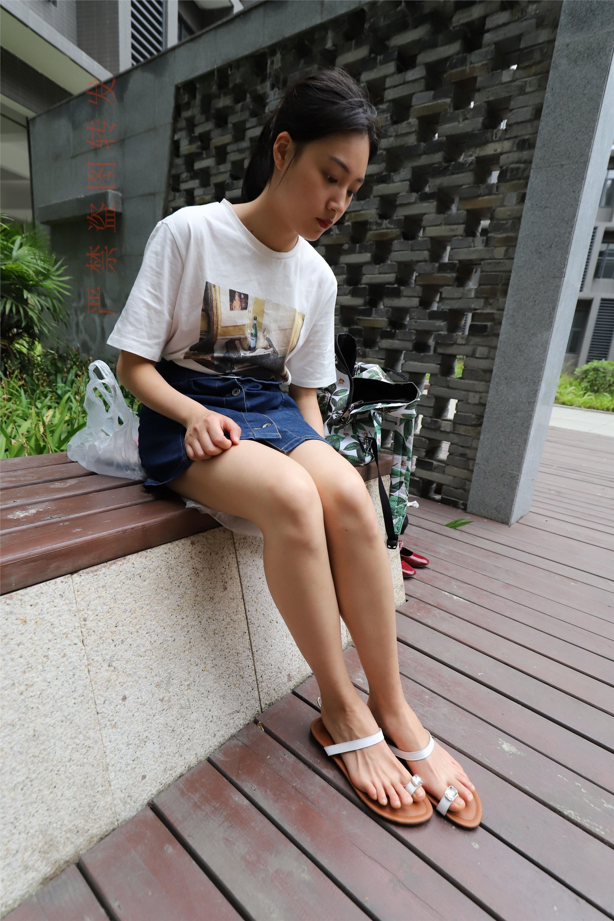 大西瓜套图  2018 5月活动 模特2 luo足2