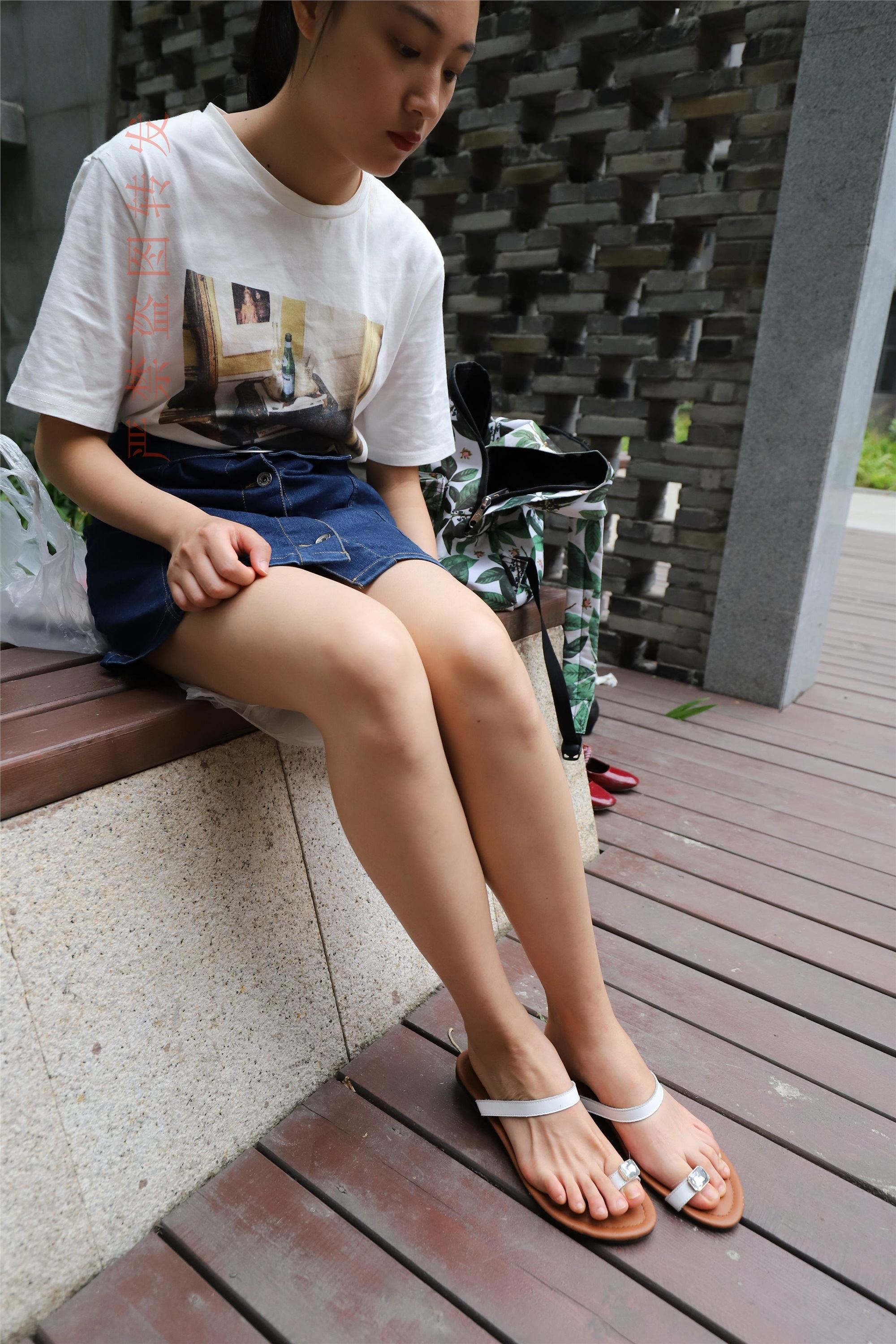 大西瓜套图  2018 5月活动 模特2 luo足2