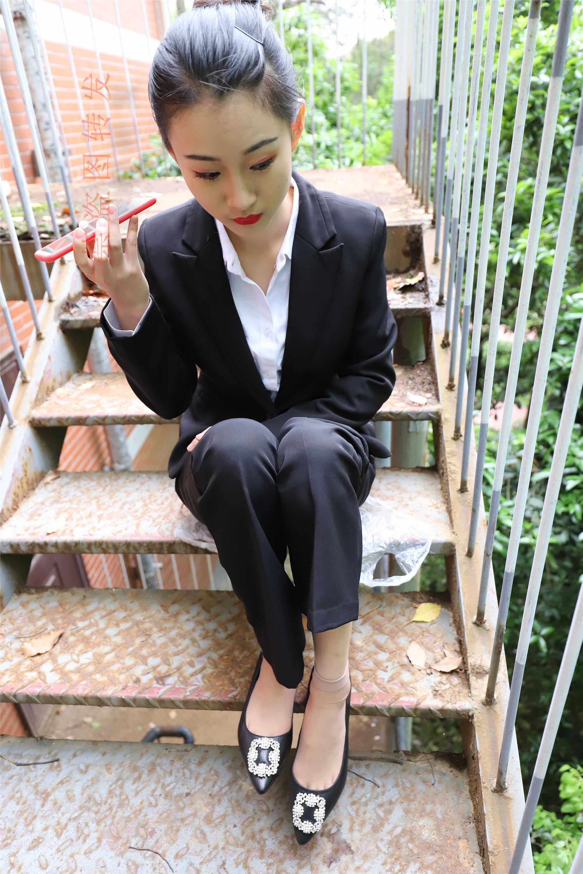 大西瓜套图  2018 4月活动 模特一 制服长裤2