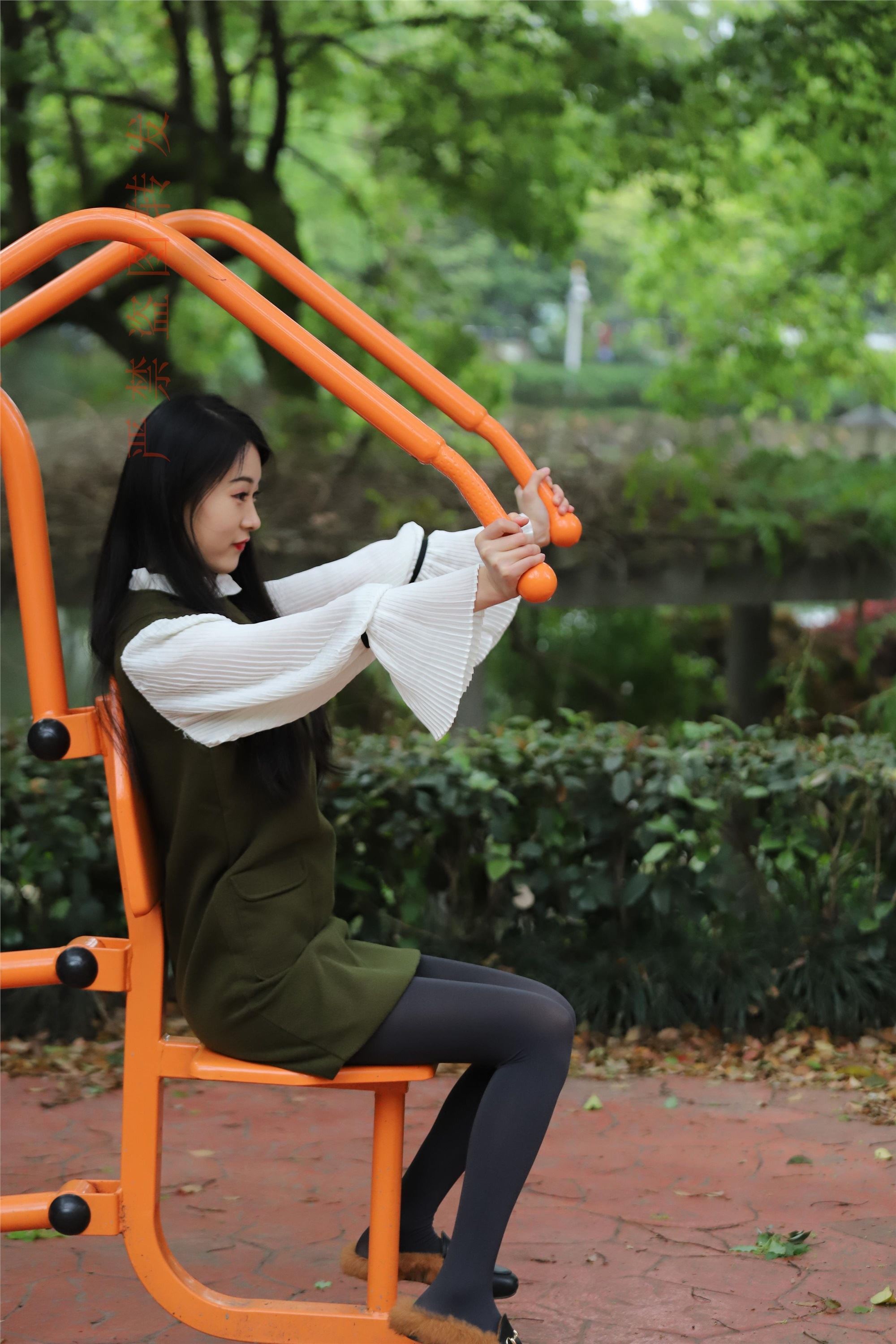 大西瓜套图  2018 4月活动 模特一灰厚1