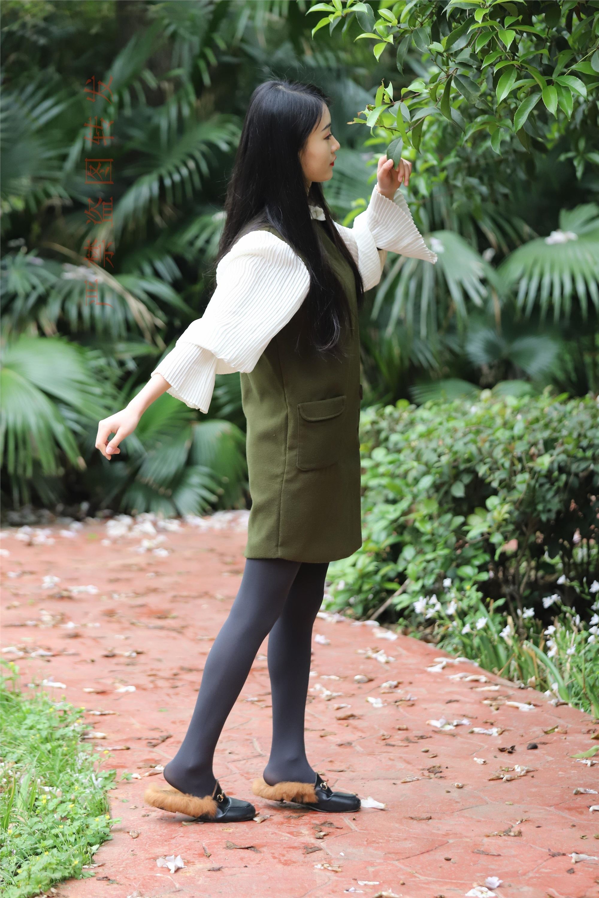 大西瓜套图  2018 4月活动 模特一灰厚2