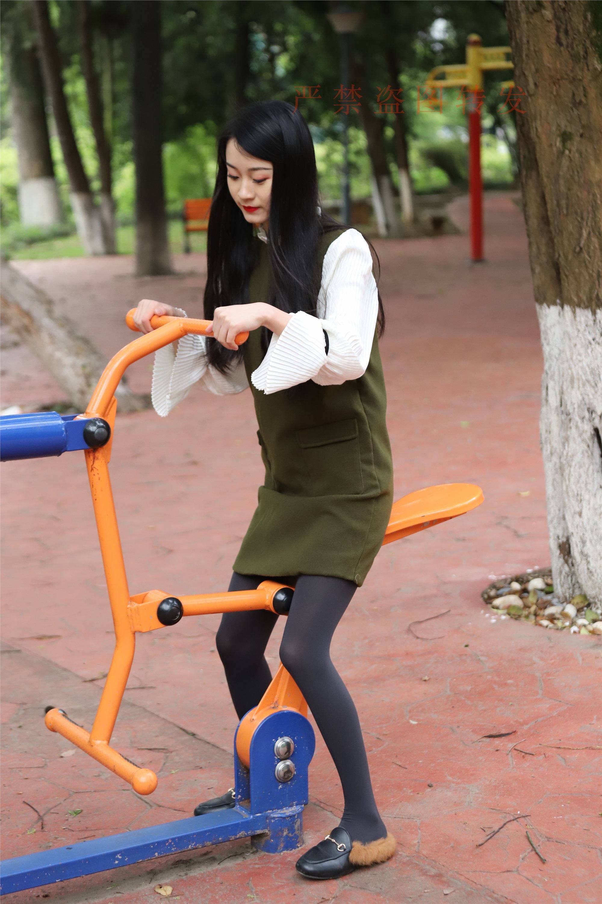 大西瓜套图  2018 4月活动 模特一灰厚2