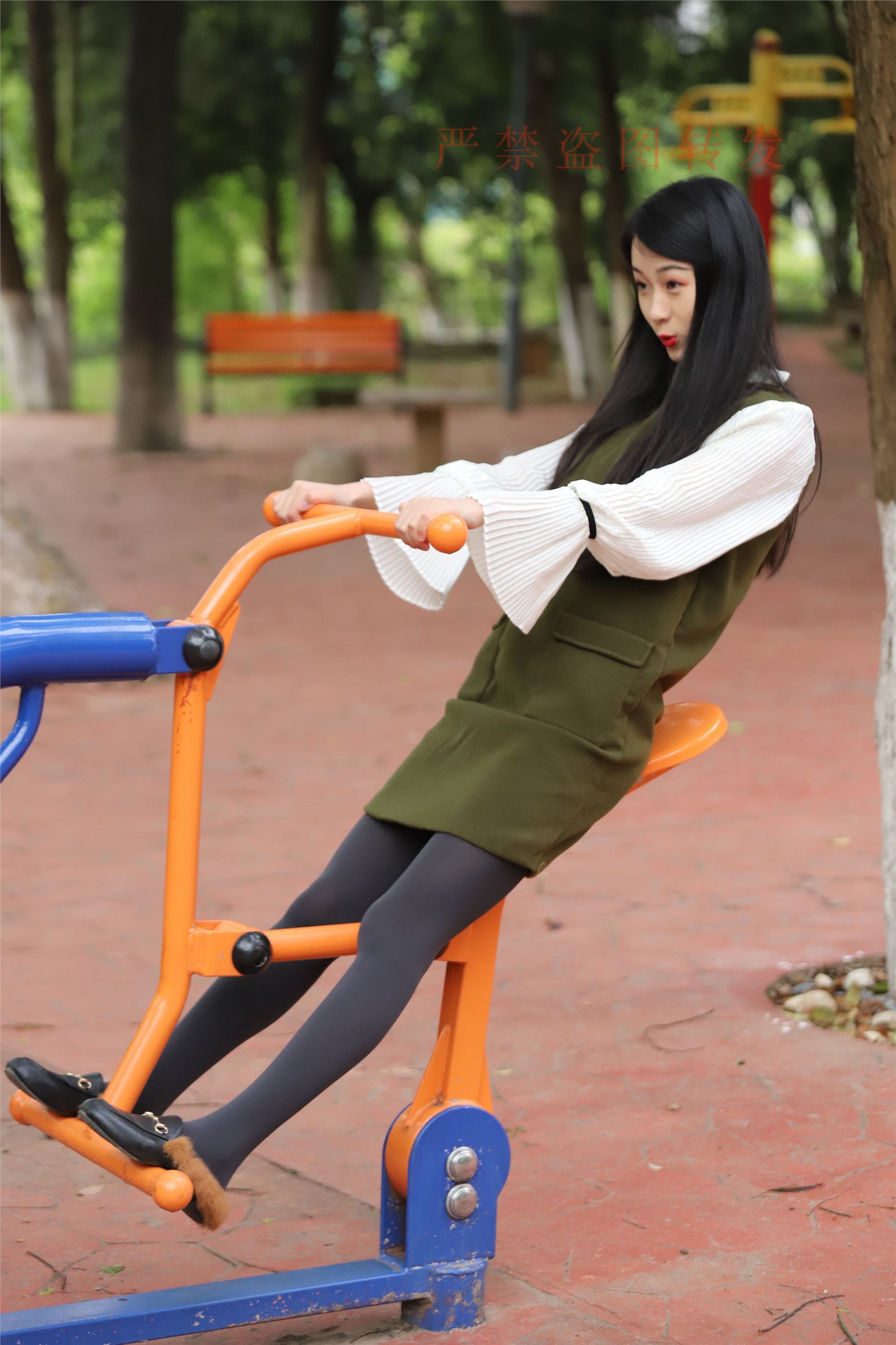 大西瓜套图  2018 4月活动 模特一灰厚2