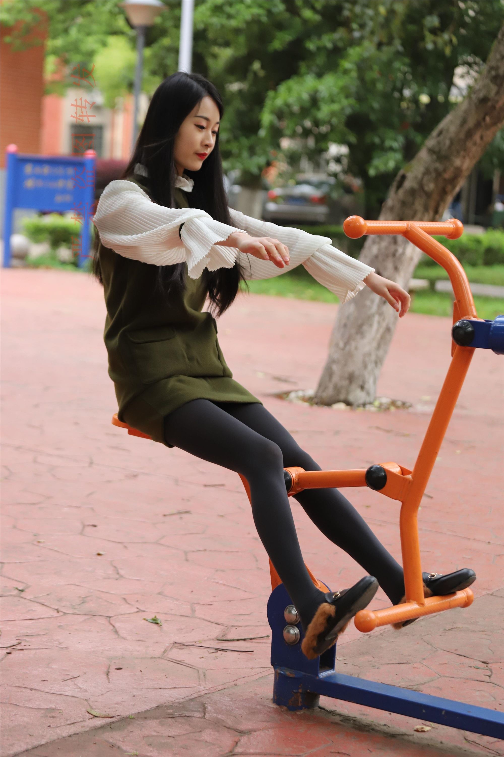 大西瓜套图  2018 4月活动 模特一灰厚2