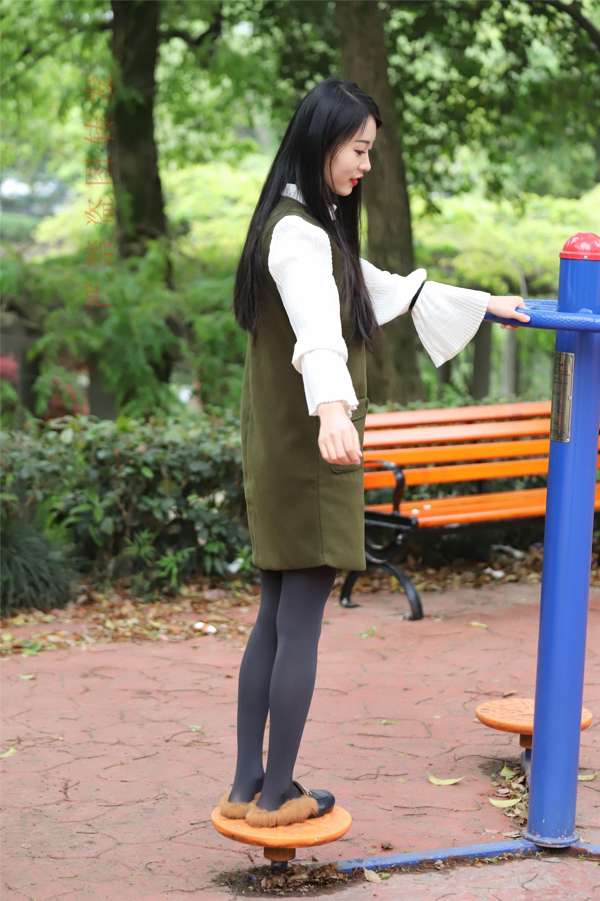 大西瓜套图  2018 4月活动 模特一灰厚2