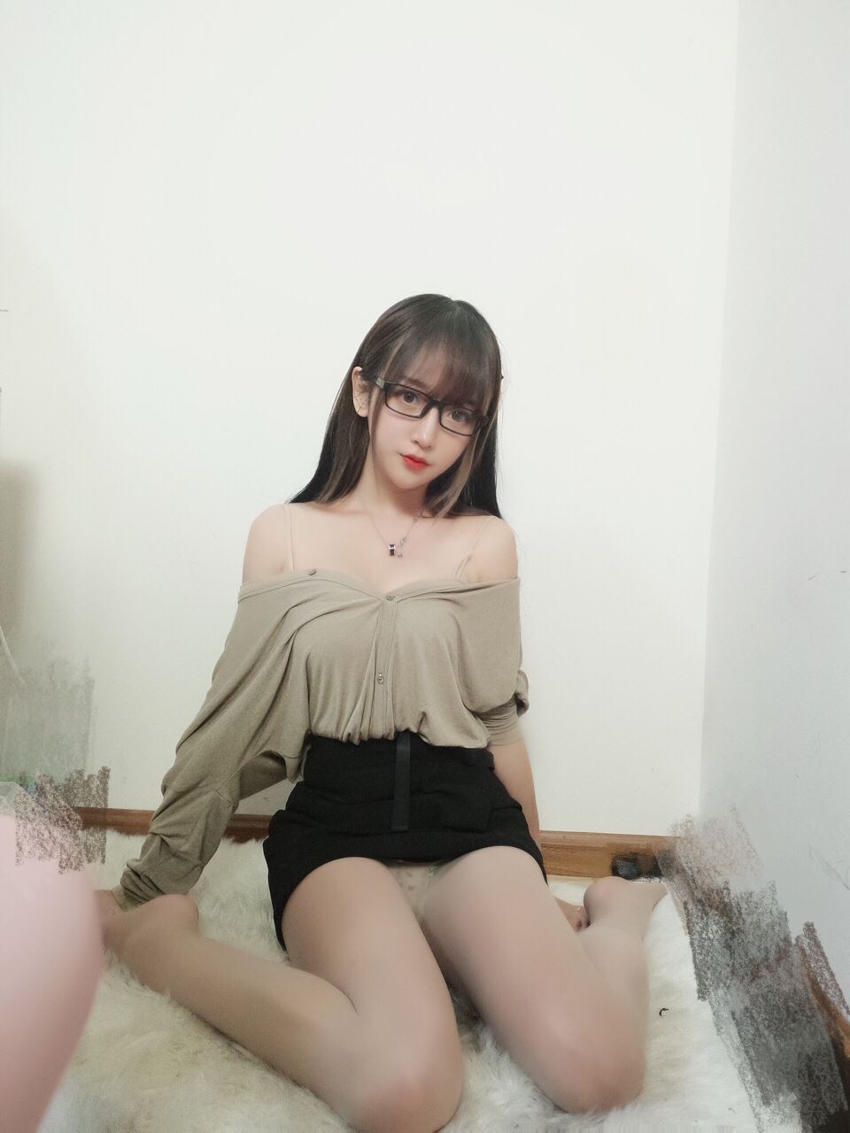 过期米线线喵 肉色丝袜