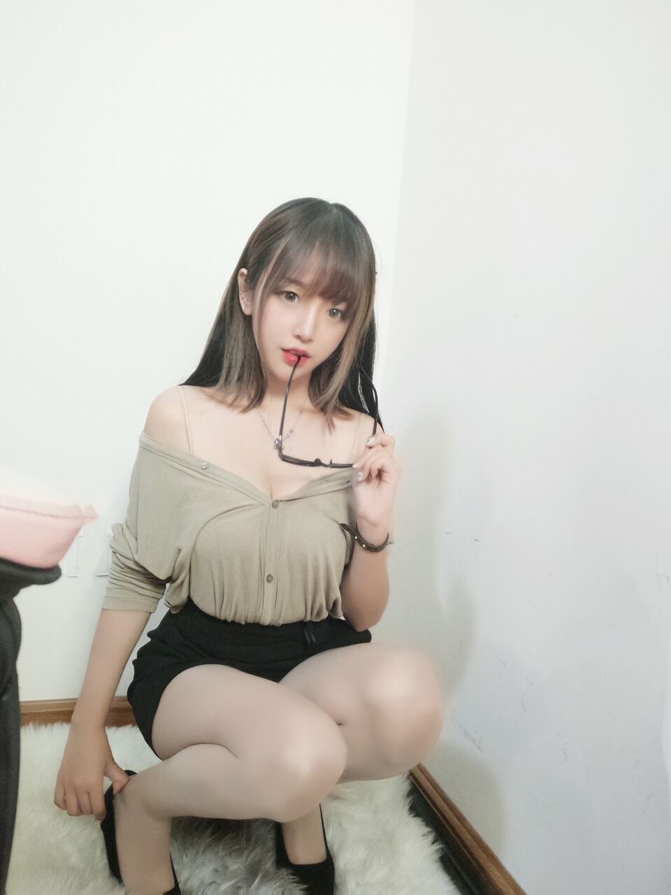 过期米线线喵 肉色丝袜