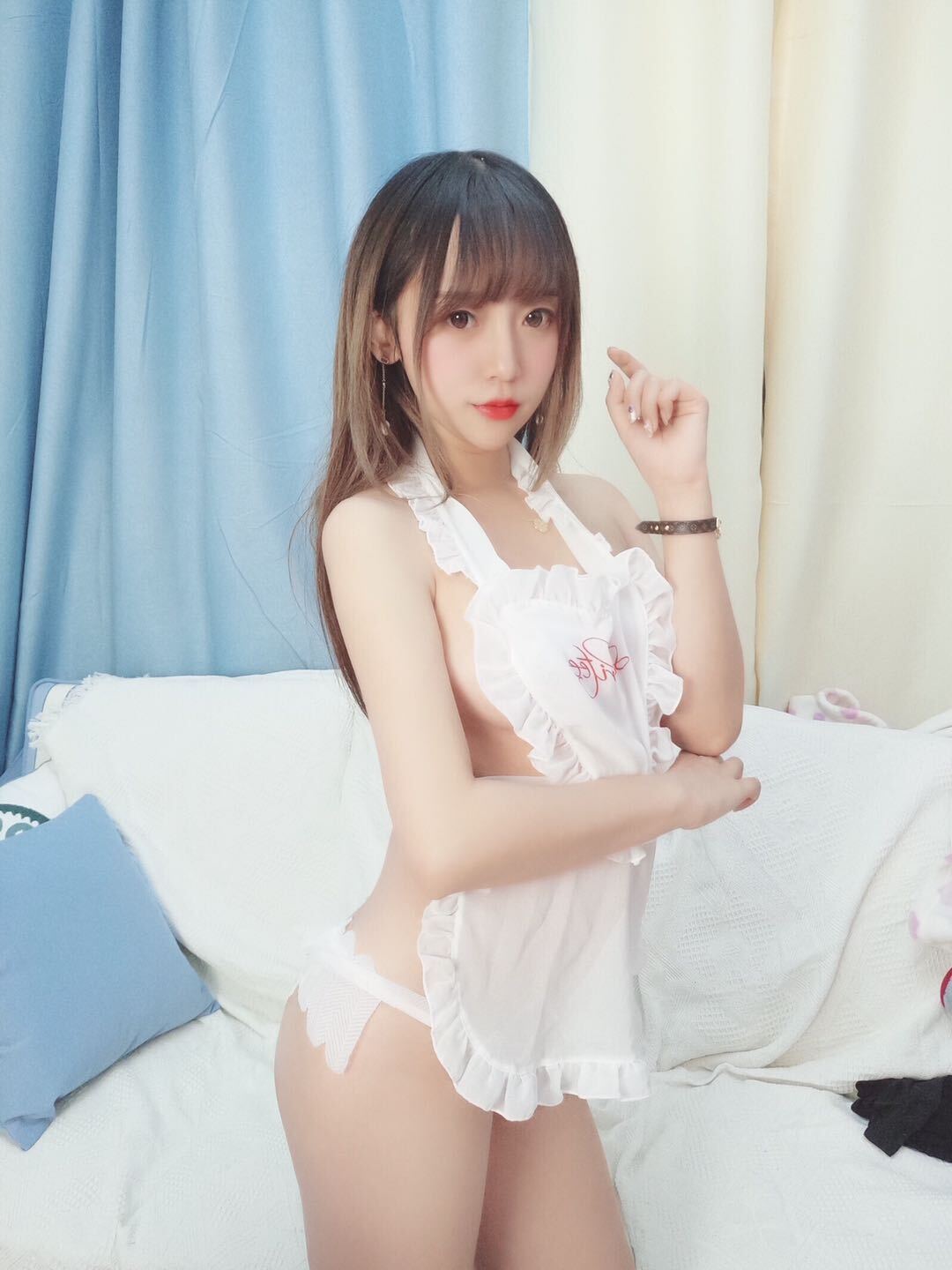 过期米线线喵 肚兜女仆