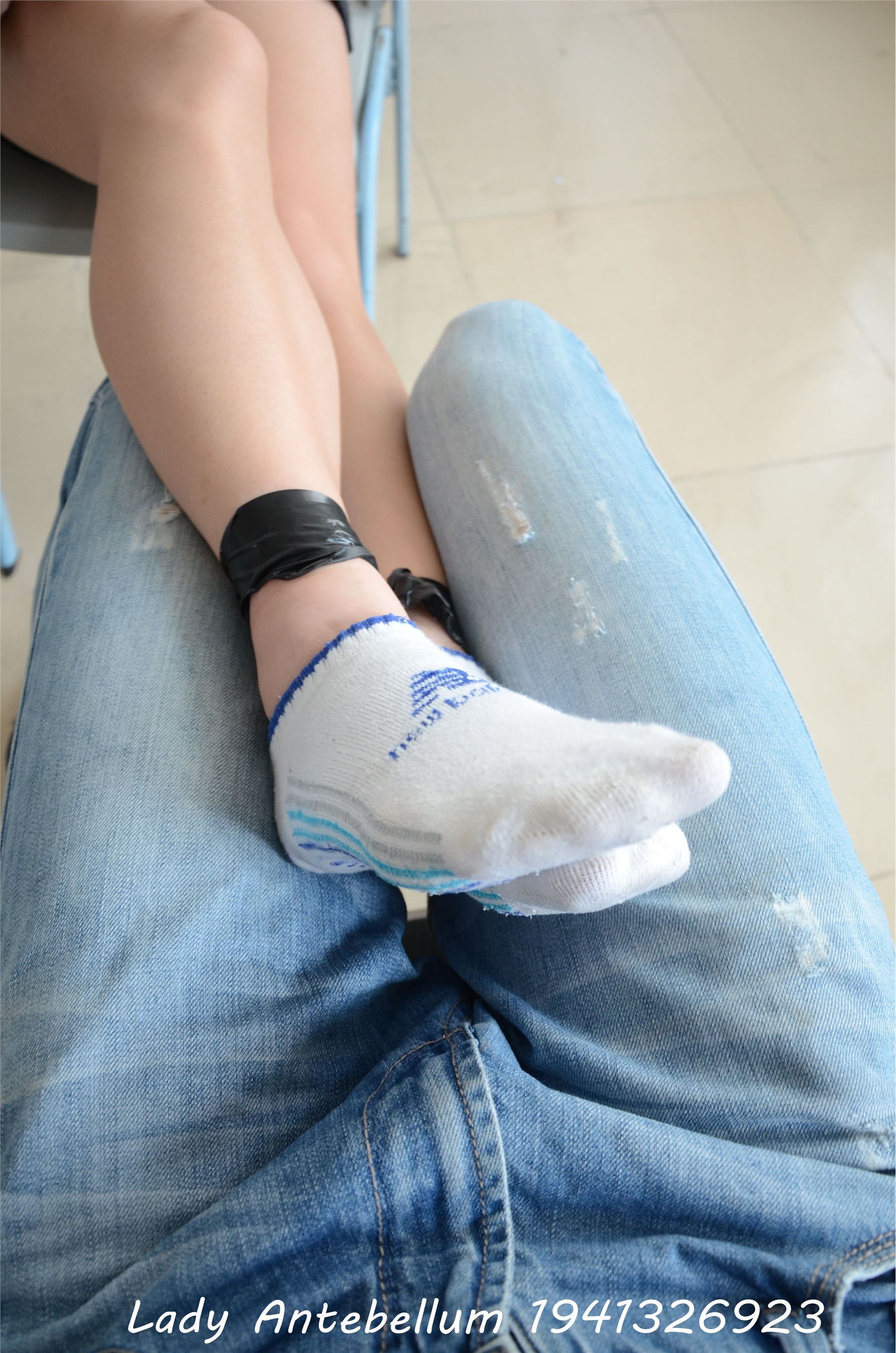 战前女神  恋足美腿棉袜女神级摄影套图 096