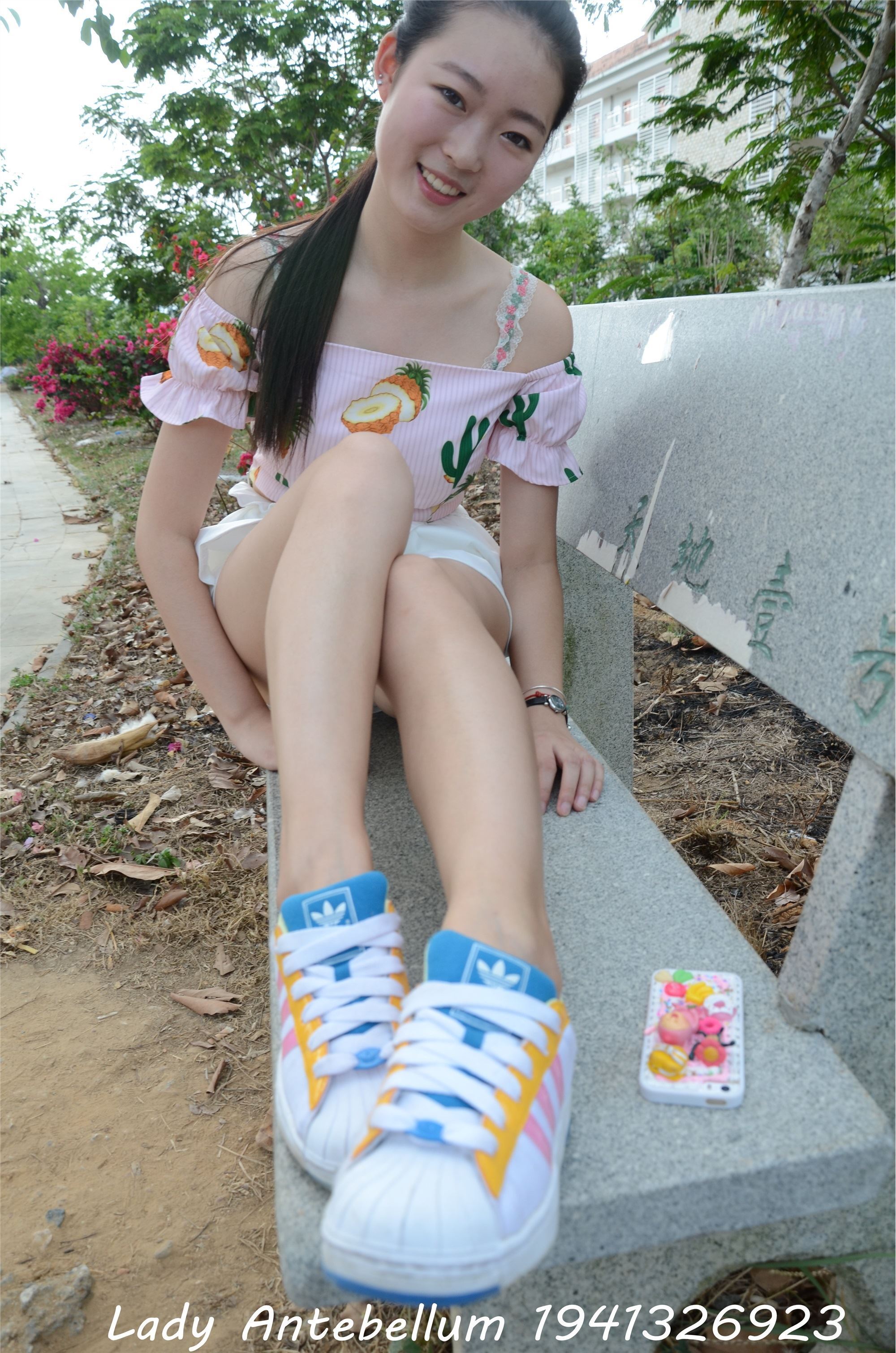 战前女神  恋足美腿棉袜女神级摄影套图 097