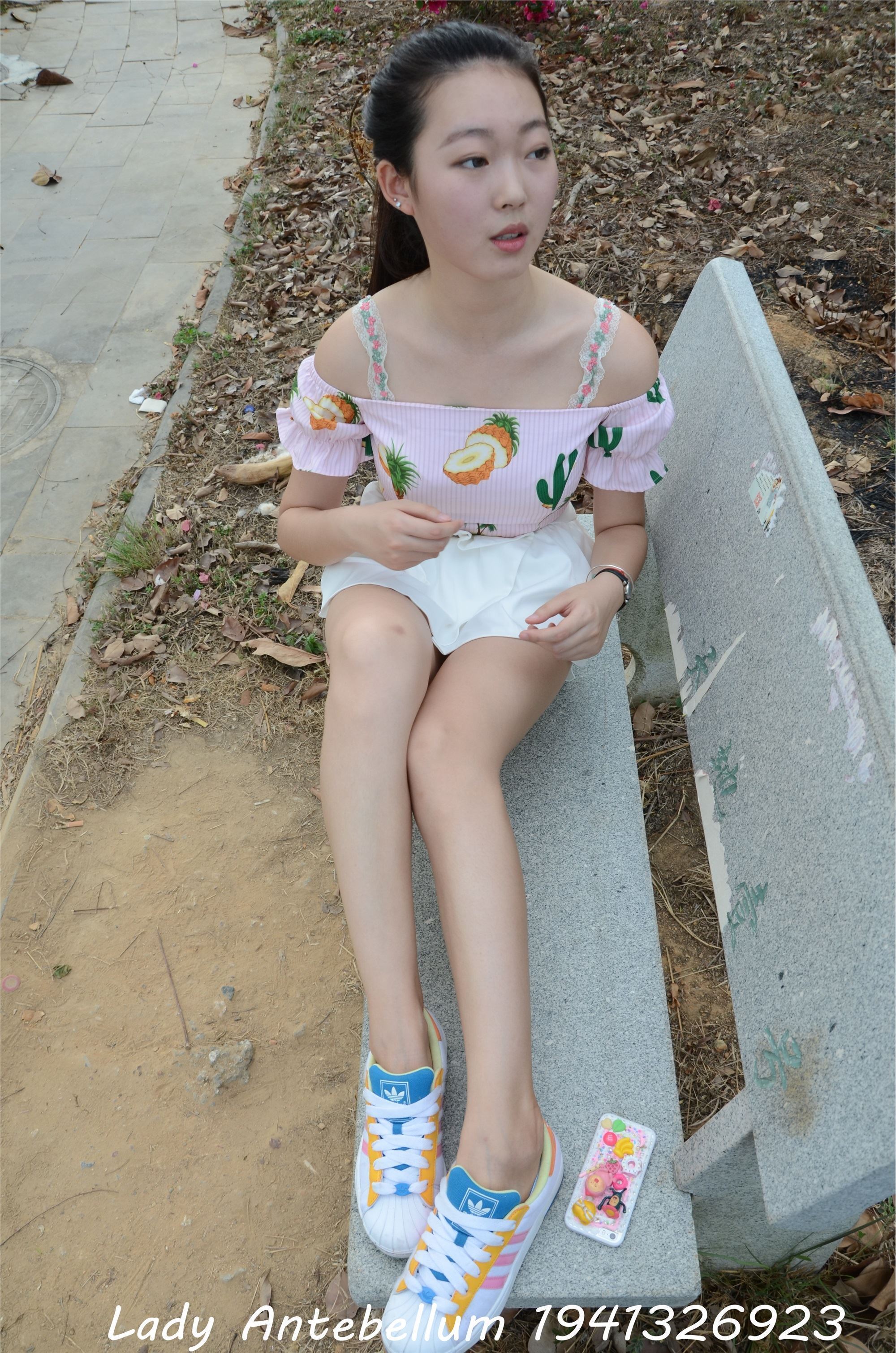 战前女神  恋足美腿棉袜女神级摄影套图 097