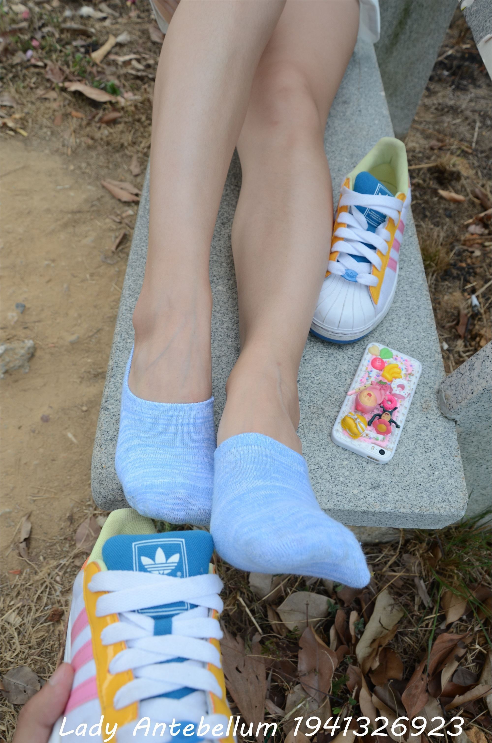 战前女神  恋足美腿棉袜女神级摄影套图 097