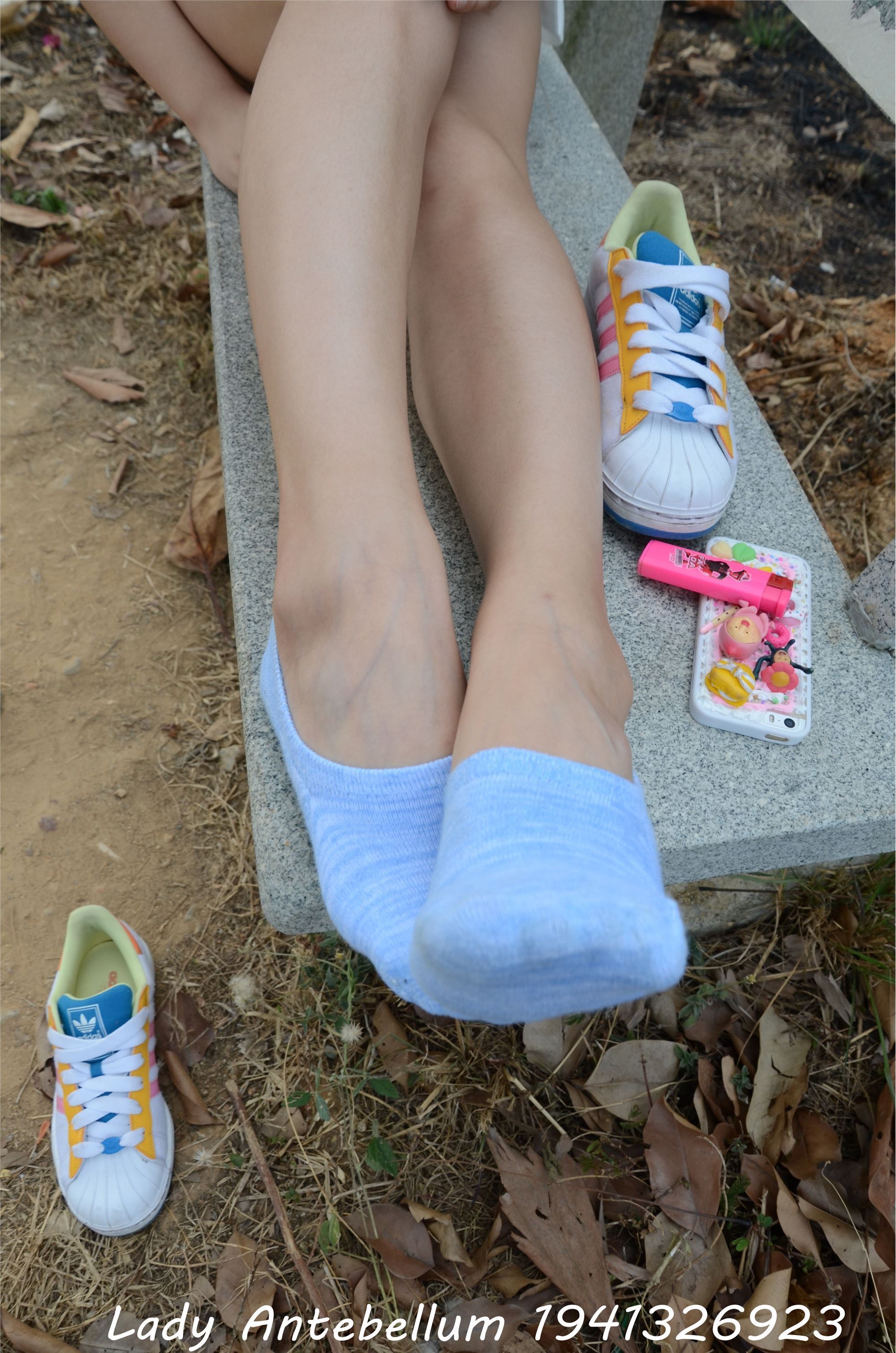 战前女神  恋足美腿棉袜女神级摄影套图 097