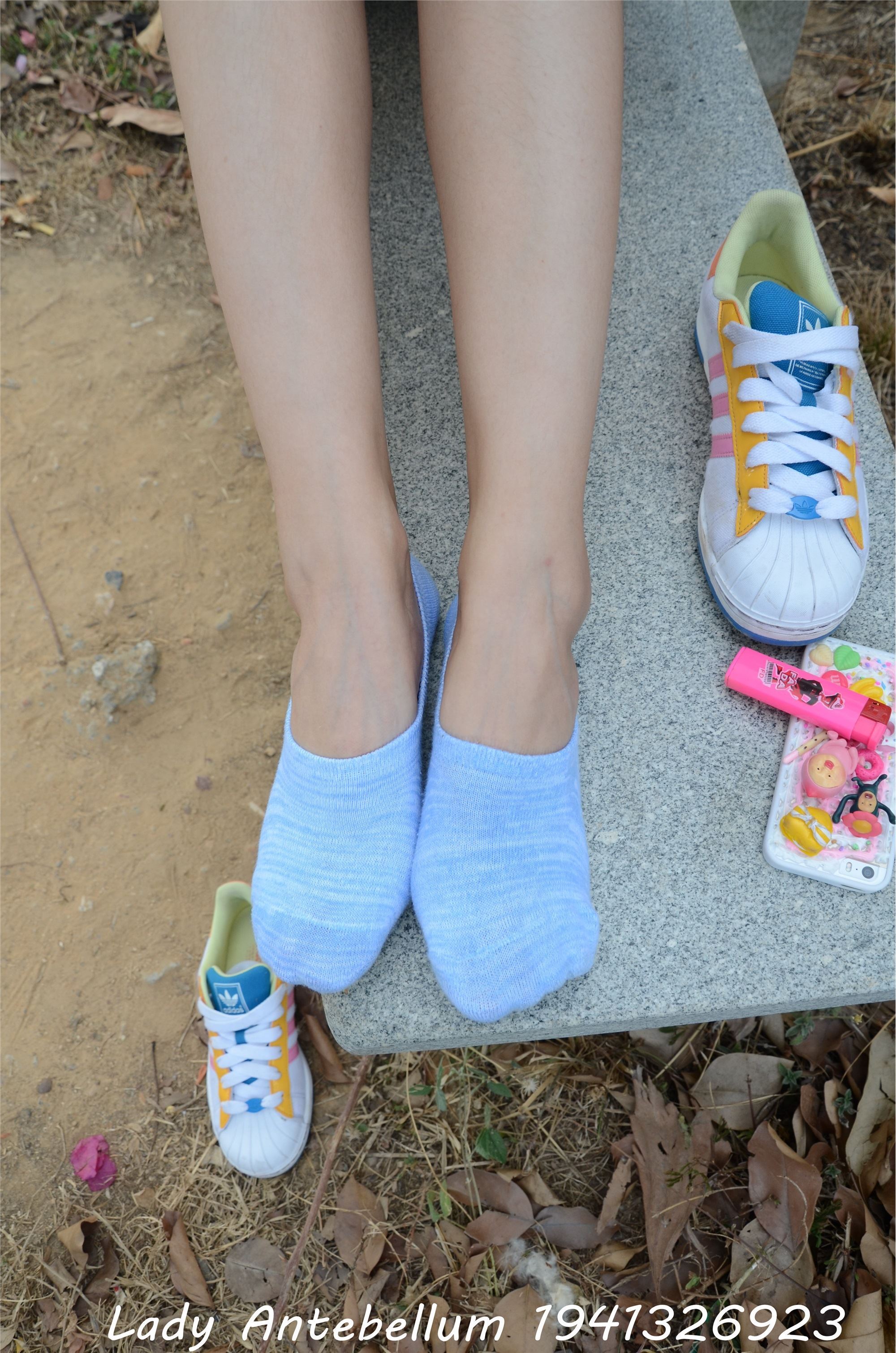 战前女神  恋足美腿棉袜女神级摄影套图 097