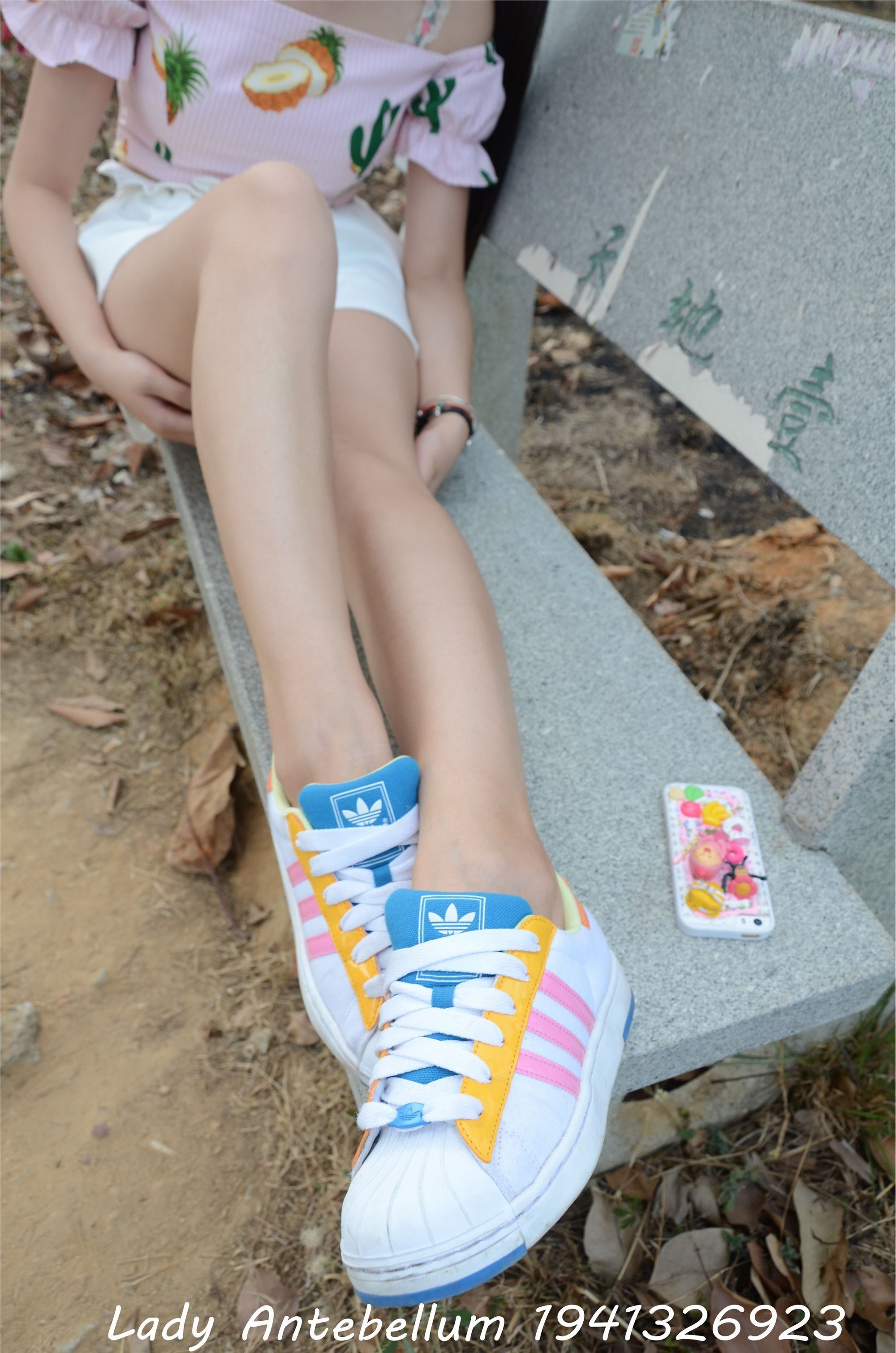 战前女神  恋足美腿棉袜女神级摄影套图 097