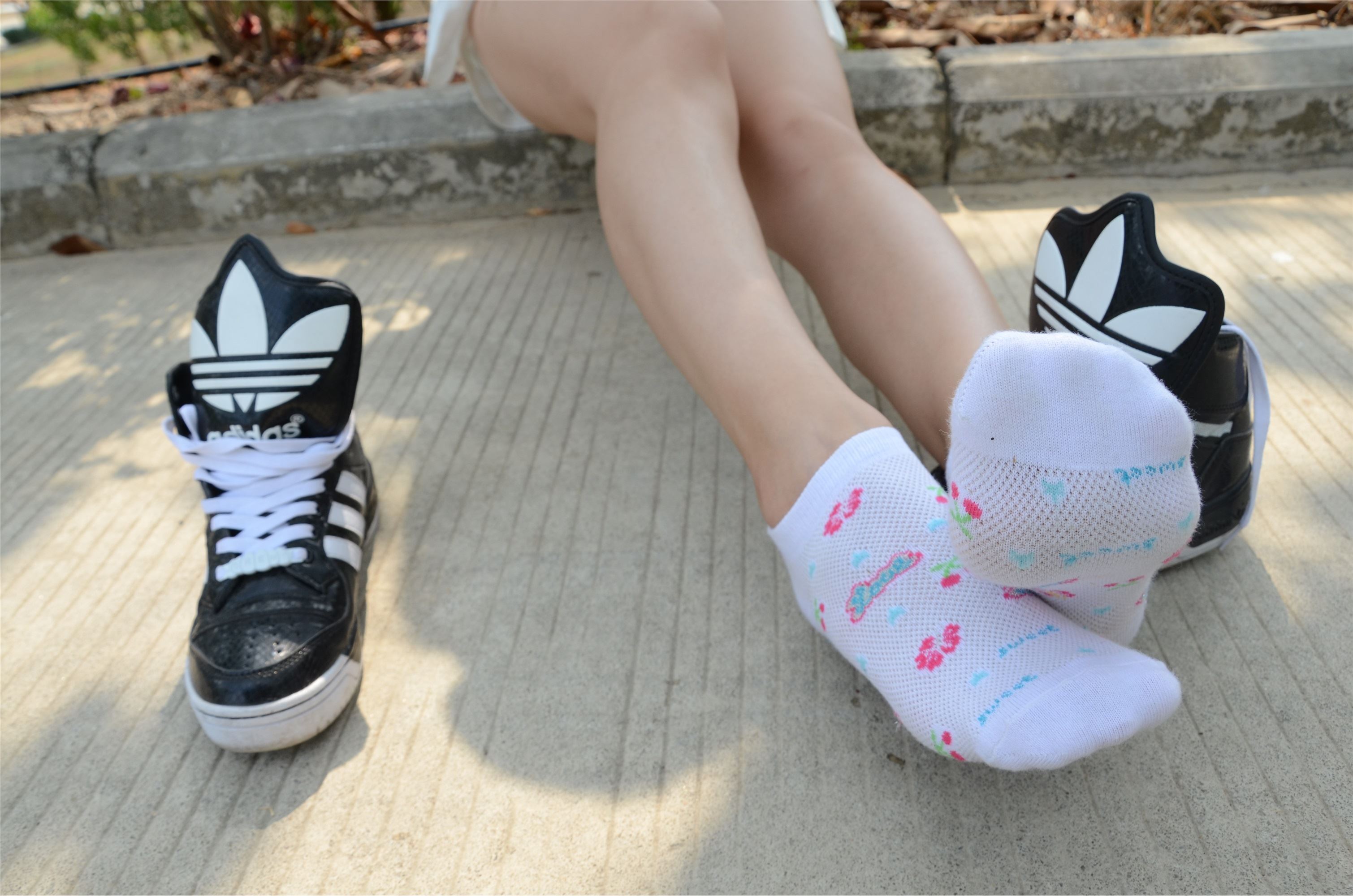 战前女神  恋足美腿棉袜女神级摄影套图 098