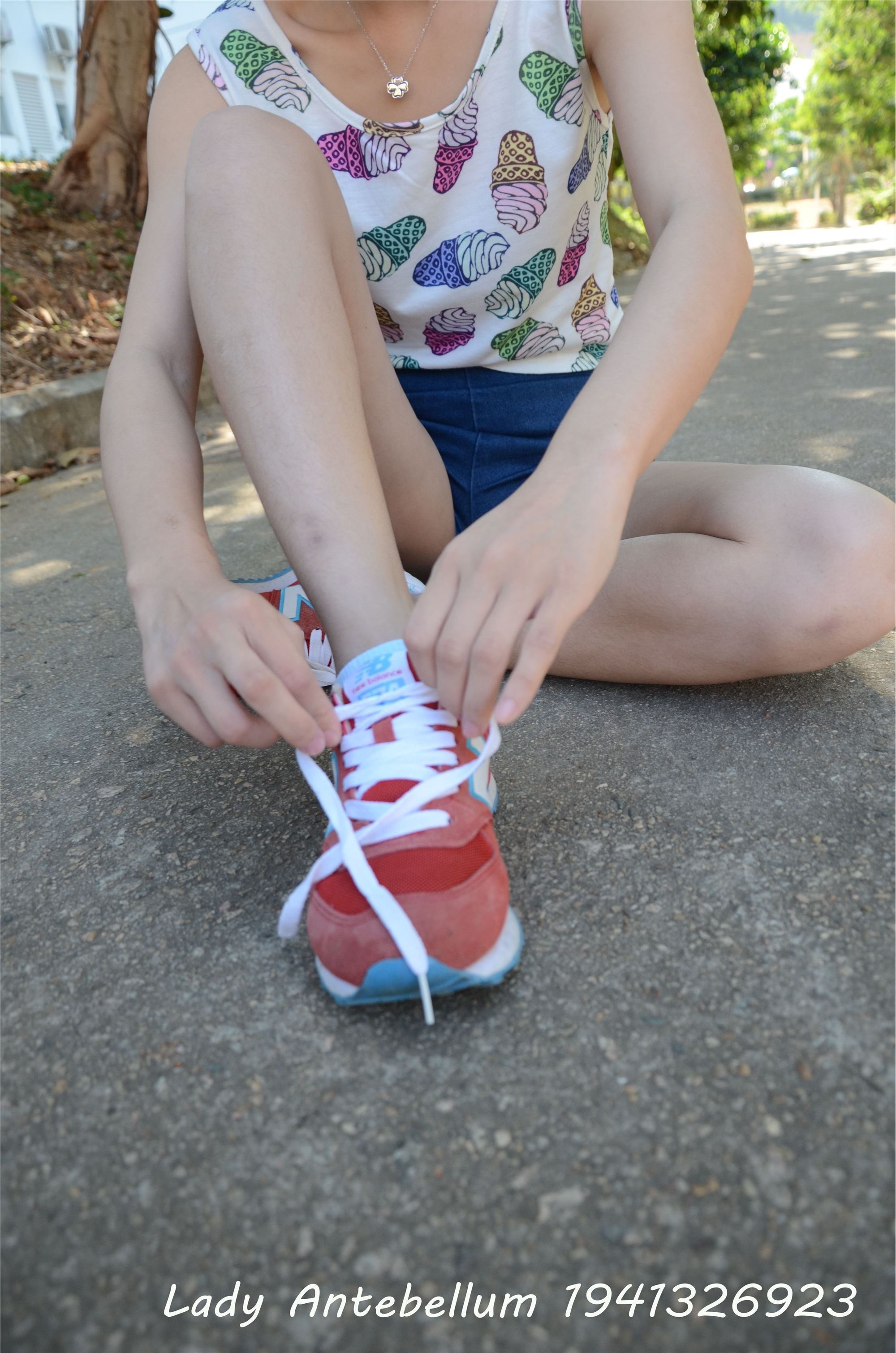 战前女神  恋足美腿棉袜女神级摄影套图 100