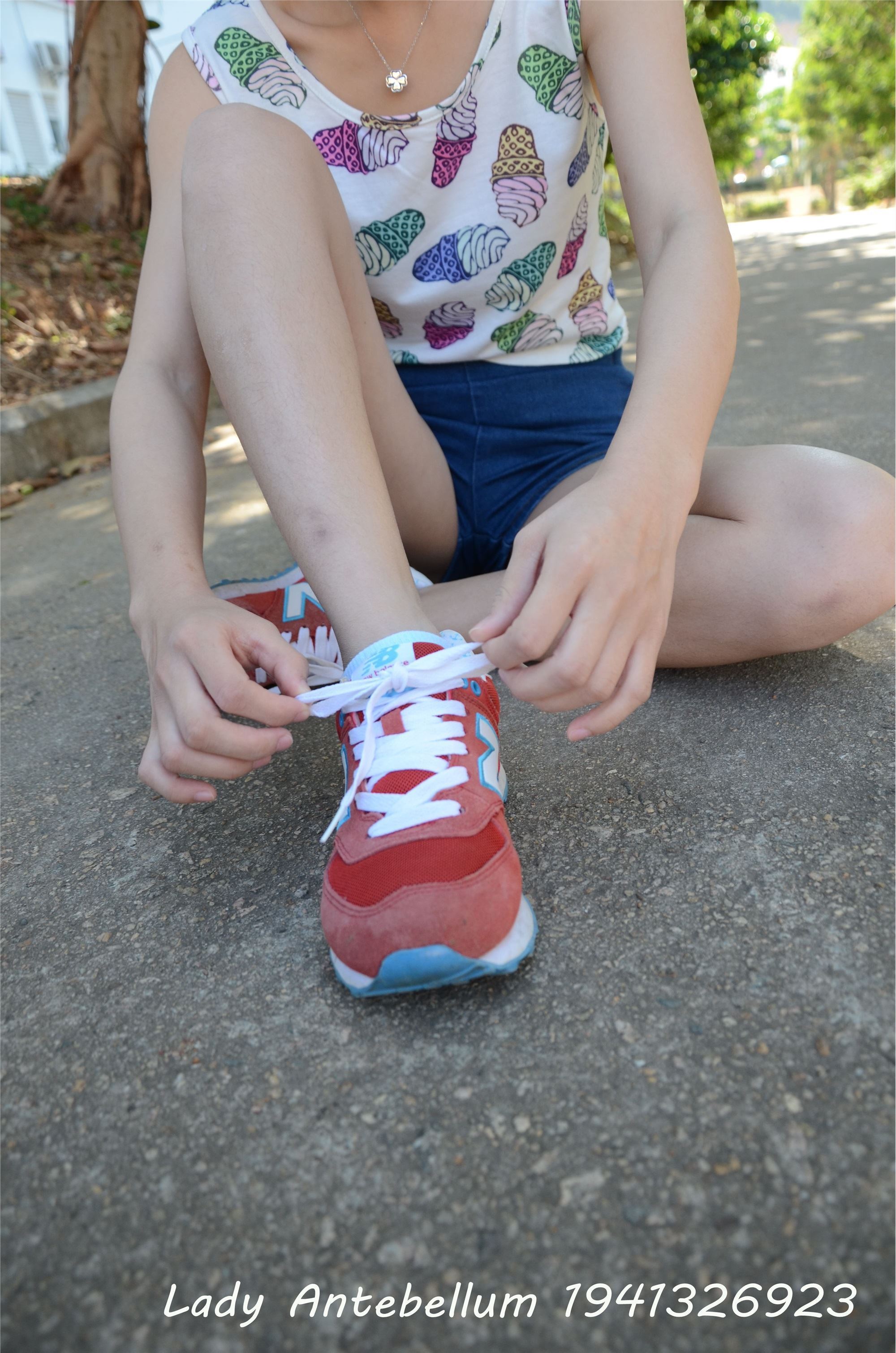 战前女神  恋足美腿棉袜女神级摄影套图 100