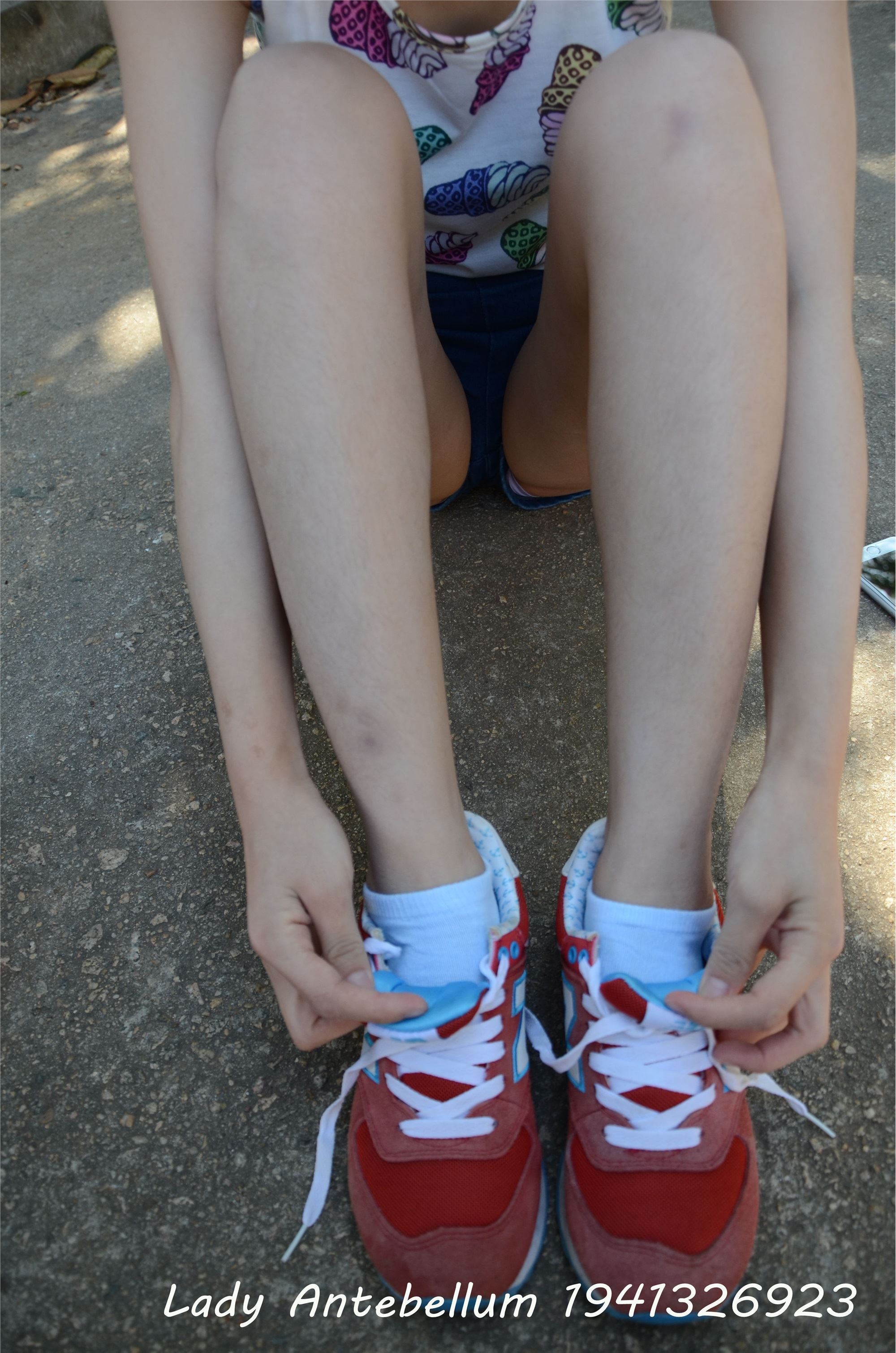 战前女神  恋足美腿棉袜女神级摄影套图 100