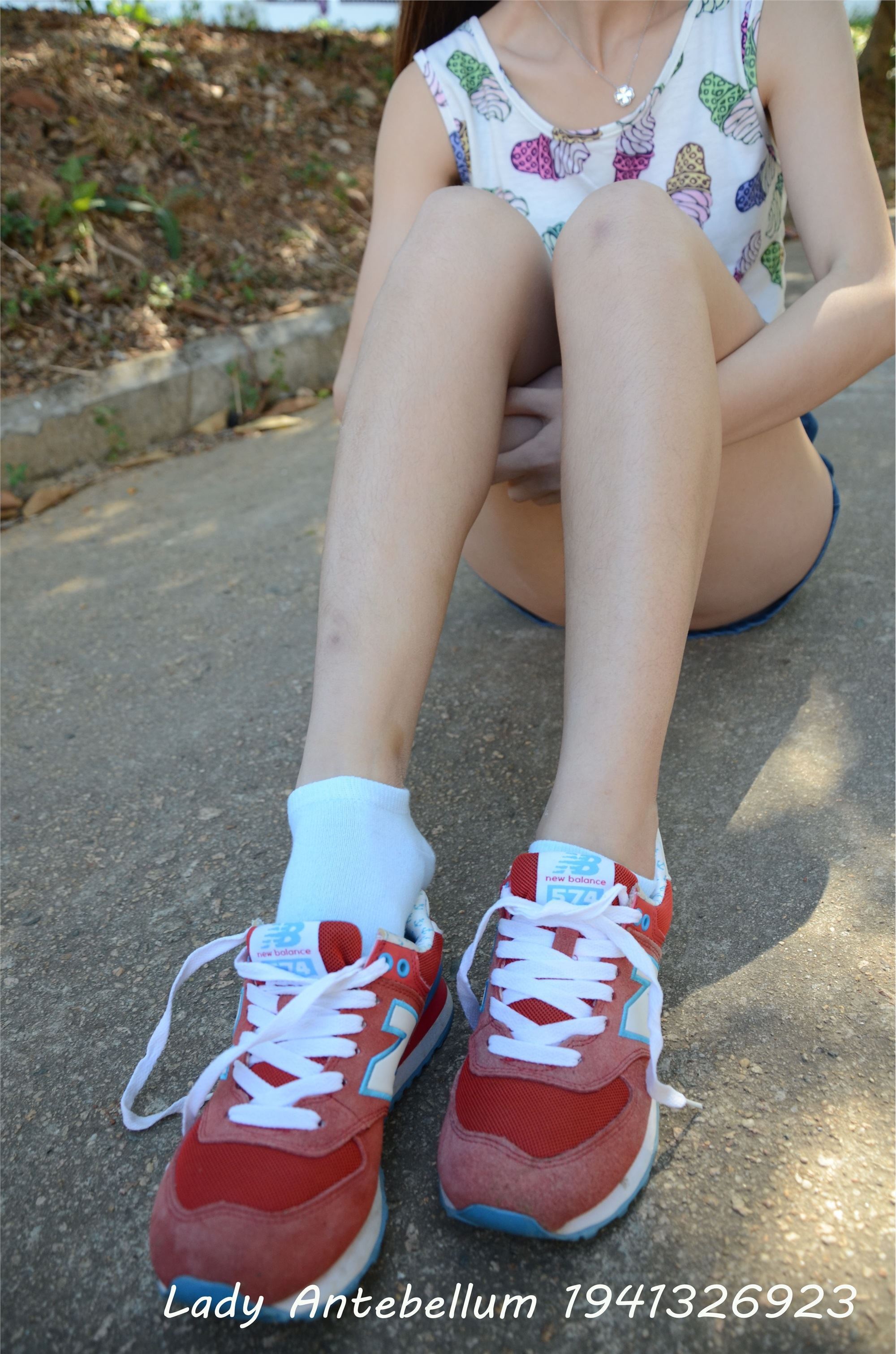 战前女神  恋足美腿棉袜女神级摄影套图 100