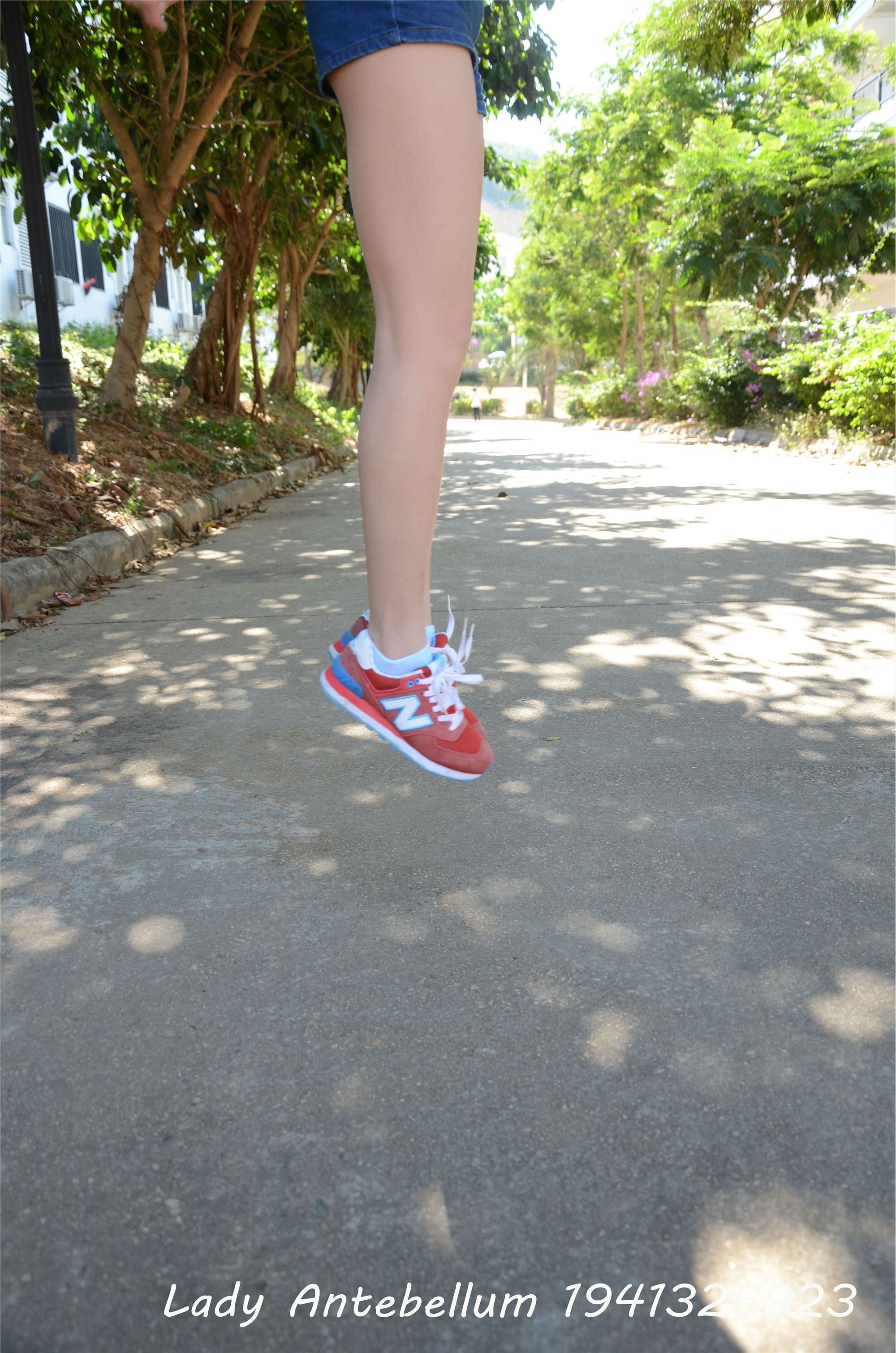 战前女神  恋足美腿棉袜女神级摄影套图 100