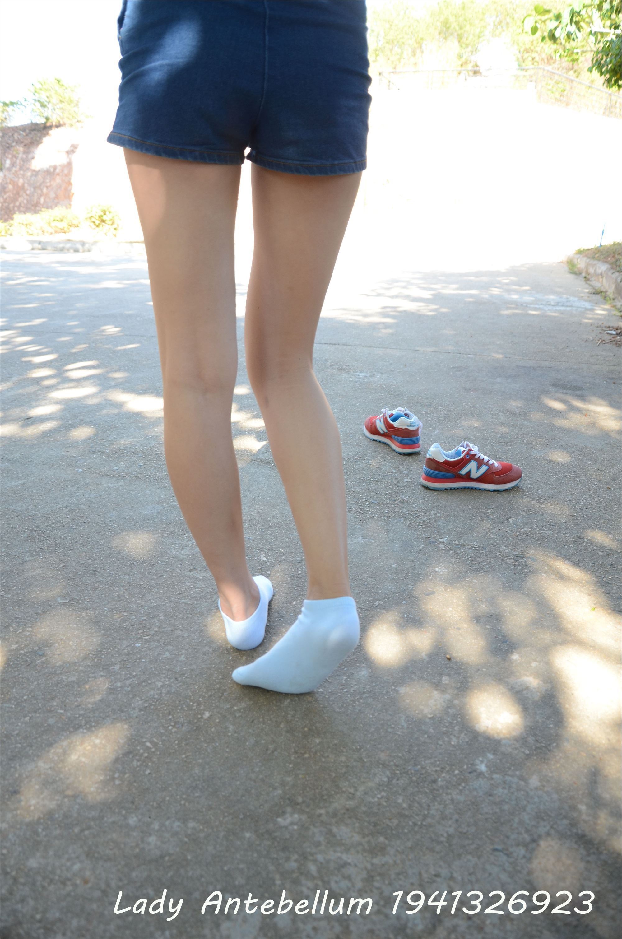 战前女神  恋足美腿棉袜女神级摄影套图 100